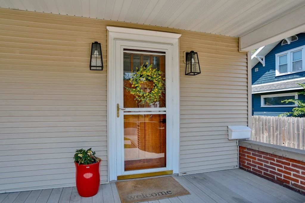 634 S 5TH AVENUE, Wausau, Wisconsin 54401, 3 Bedrooms Bedrooms, ,1 BathroomBathrooms,Residential,For Sale,634 S 5TH AVENUE,22603668