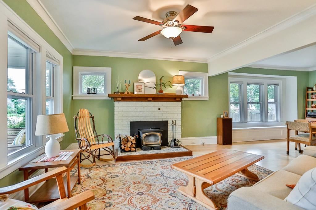 634 S 5TH AVENUE, Wausau, Wisconsin 54401, 3 Bedrooms Bedrooms, ,1 BathroomBathrooms,Residential,For Sale,634 S 5TH AVENUE,22603668