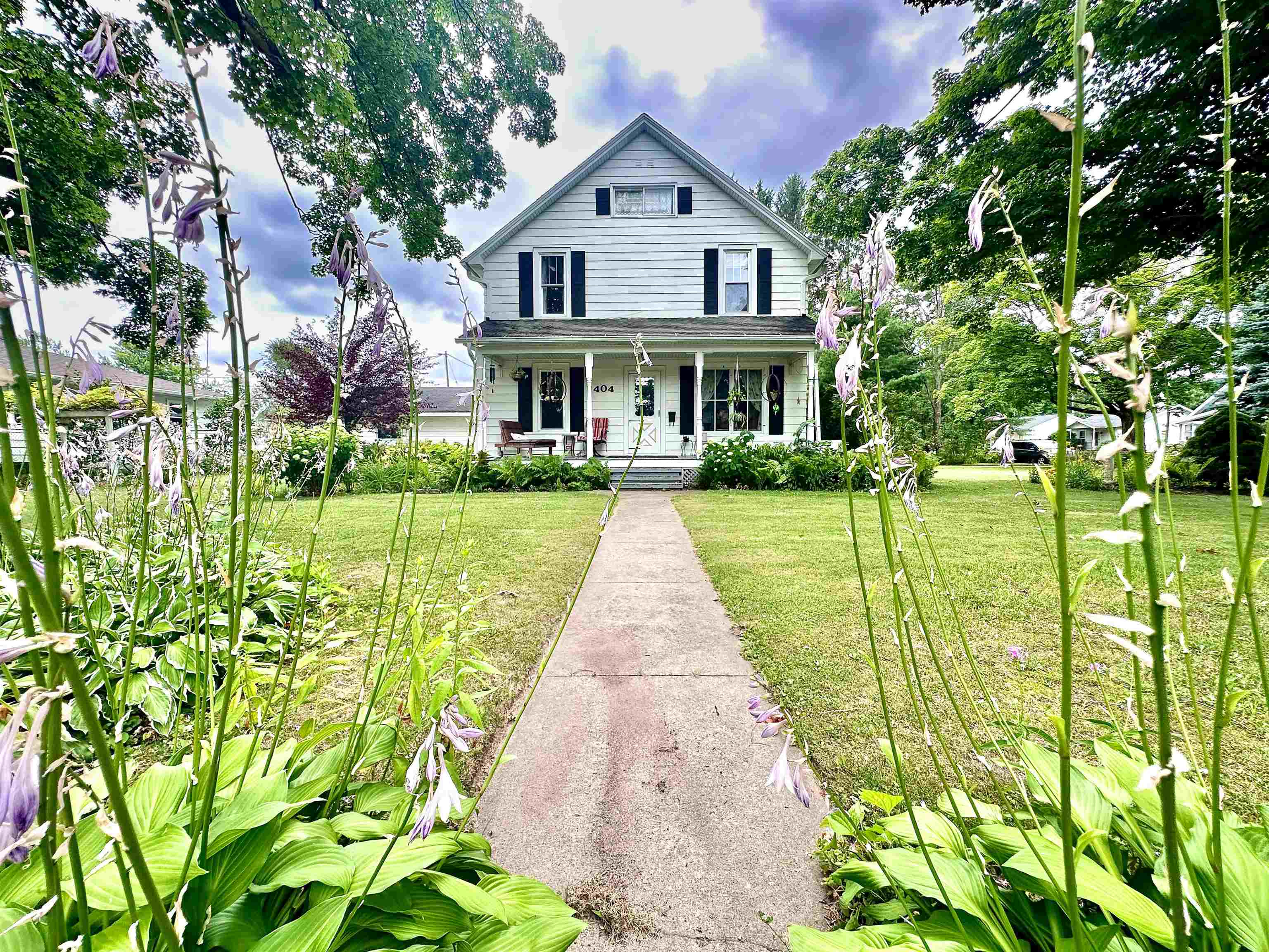 404 BRUCE STREET, New London, Wisconsin 54961, 3 Bedrooms Bedrooms, ,2 BathroomsBathrooms,Residential,For Sale,404 BRUCE STREET,22603674