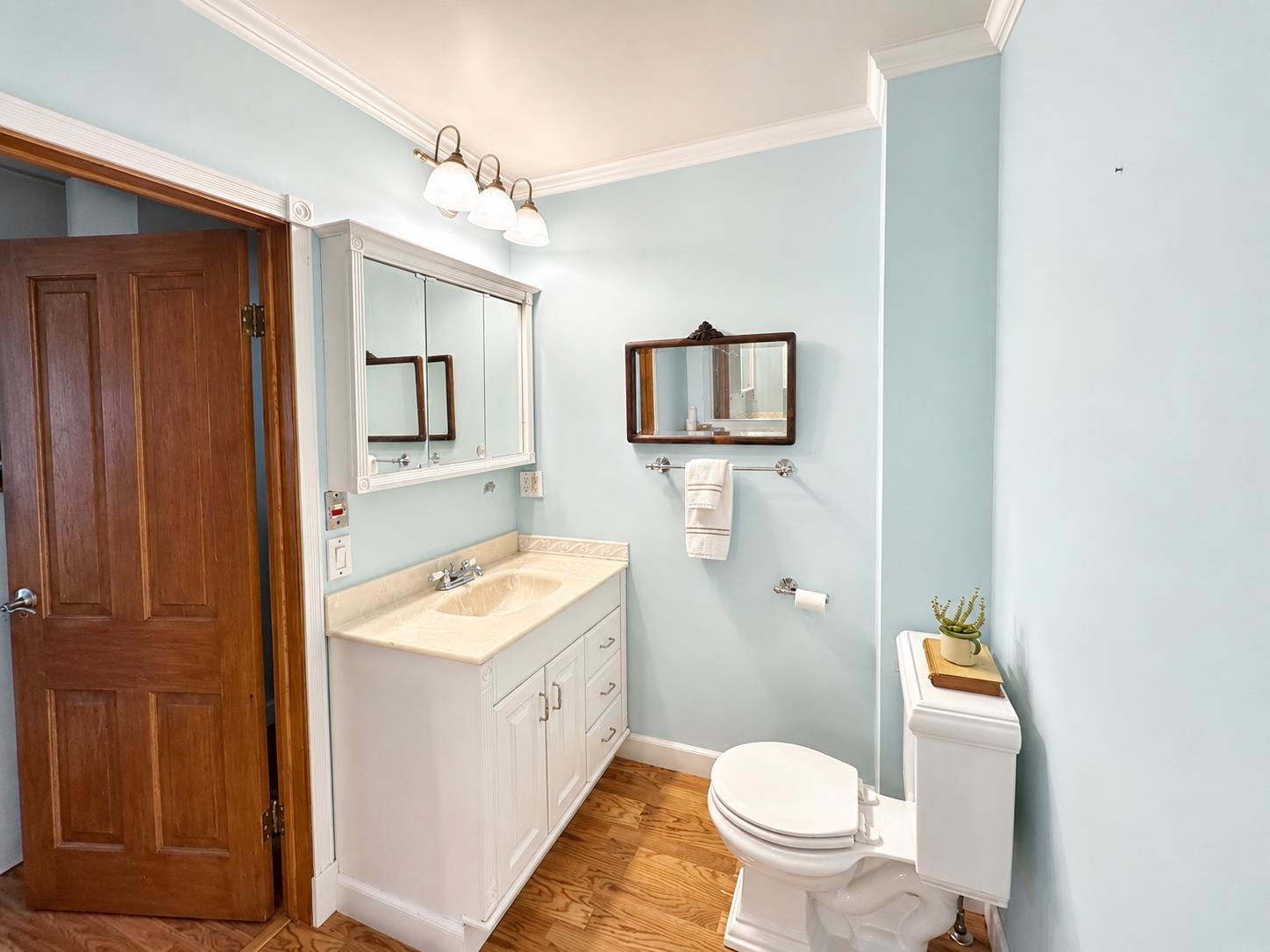 404 BRUCE STREET, New London, Wisconsin 54961, 3 Bedrooms Bedrooms, ,2 BathroomsBathrooms,Residential,For Sale,404 BRUCE STREET,22603674