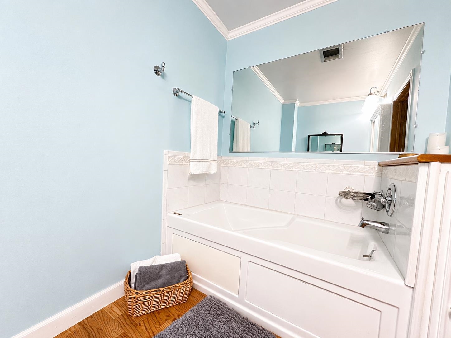 404 BRUCE STREET, New London, Wisconsin 54961, 3 Bedrooms Bedrooms, ,2 BathroomsBathrooms,Residential,For Sale,404 BRUCE STREET,22603674
