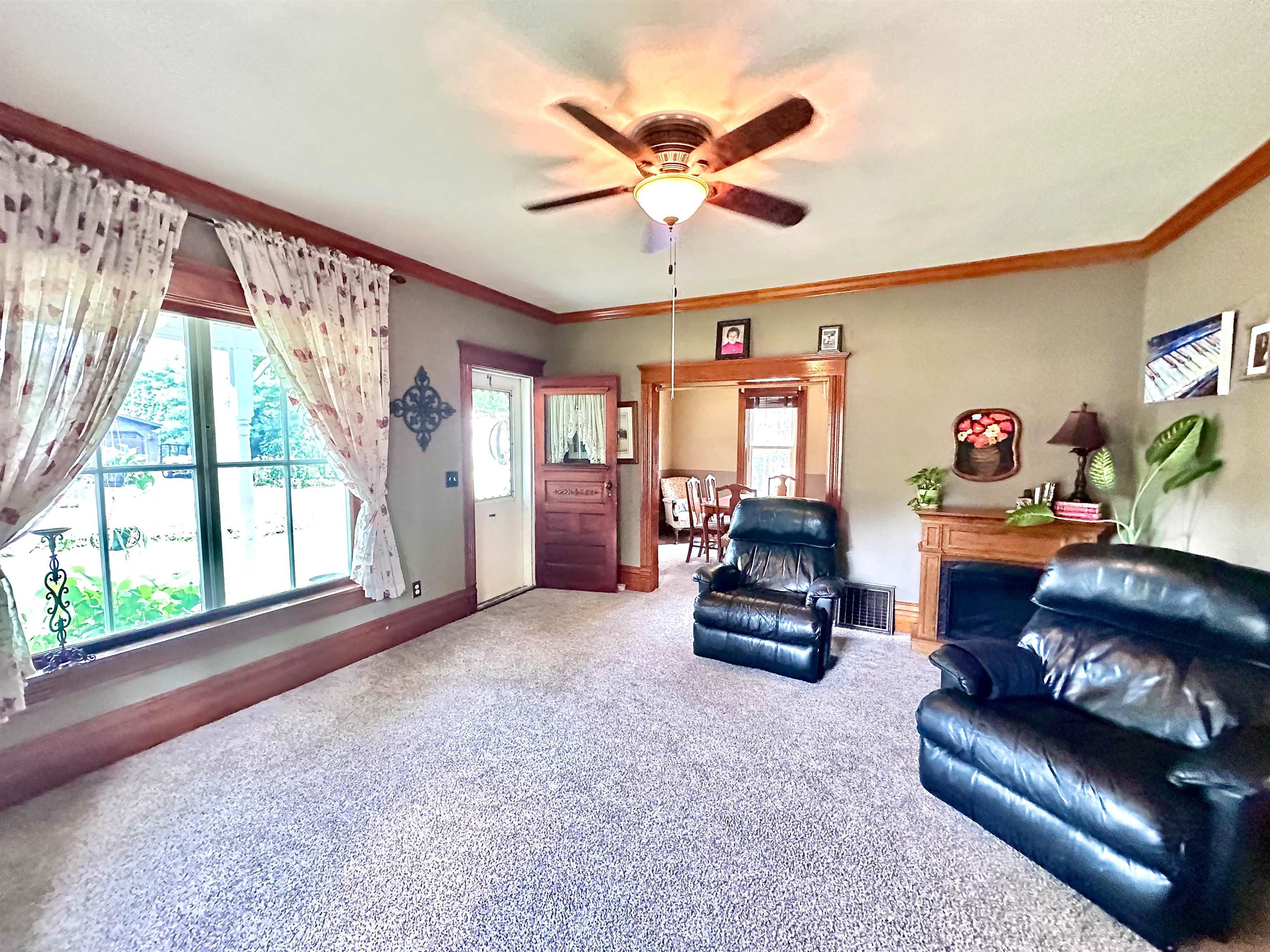 404 BRUCE STREET, New London, Wisconsin 54961, 3 Bedrooms Bedrooms, ,2 BathroomsBathrooms,Residential,For Sale,404 BRUCE STREET,22603674