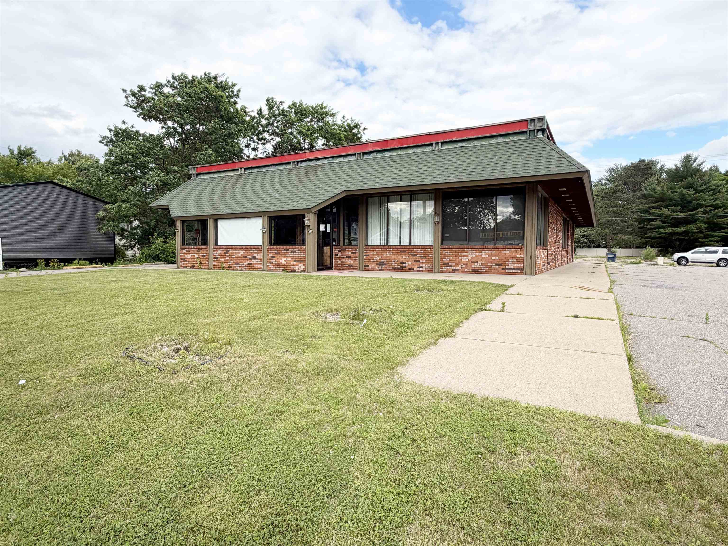 829 GRAND AVENUE, Schofield, Wisconsin 54476, ,Commercial/industrial,For Sale,829 GRAND AVENUE,22603677