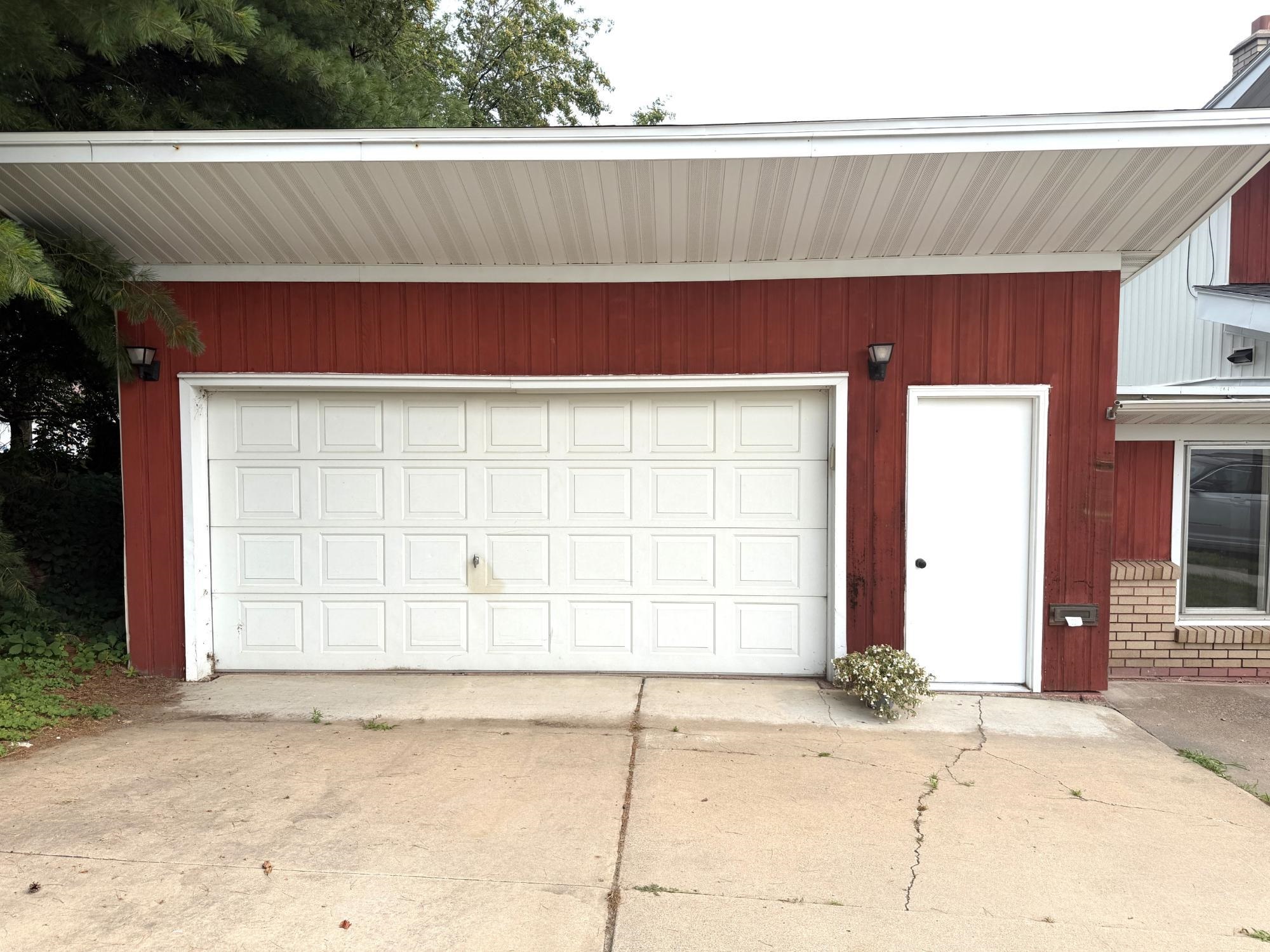 814 HILLCREST AVENUE, Wausau, Wisconsin 54401, 4 Bedrooms Bedrooms, ,2 BathroomsBathrooms,Residential,For Sale,814 HILLCREST AVENUE,22603685