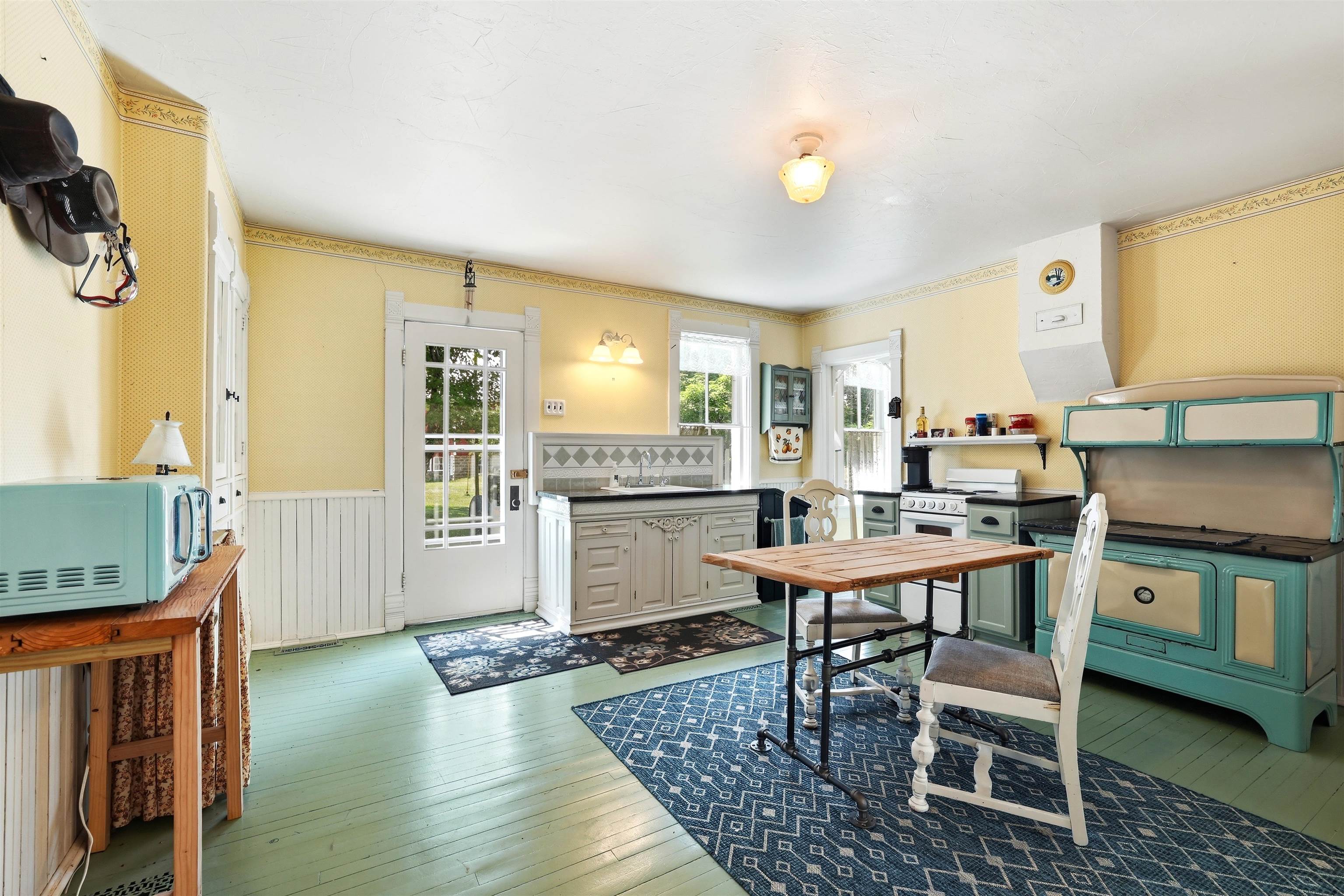 N7929 COUNTY ROAD J, Iola, Wisconsin 54945, 3 Bedrooms Bedrooms, ,2 BathroomsBathrooms,Residential,For Sale,N7929 COUNTY ROAD J,22603688