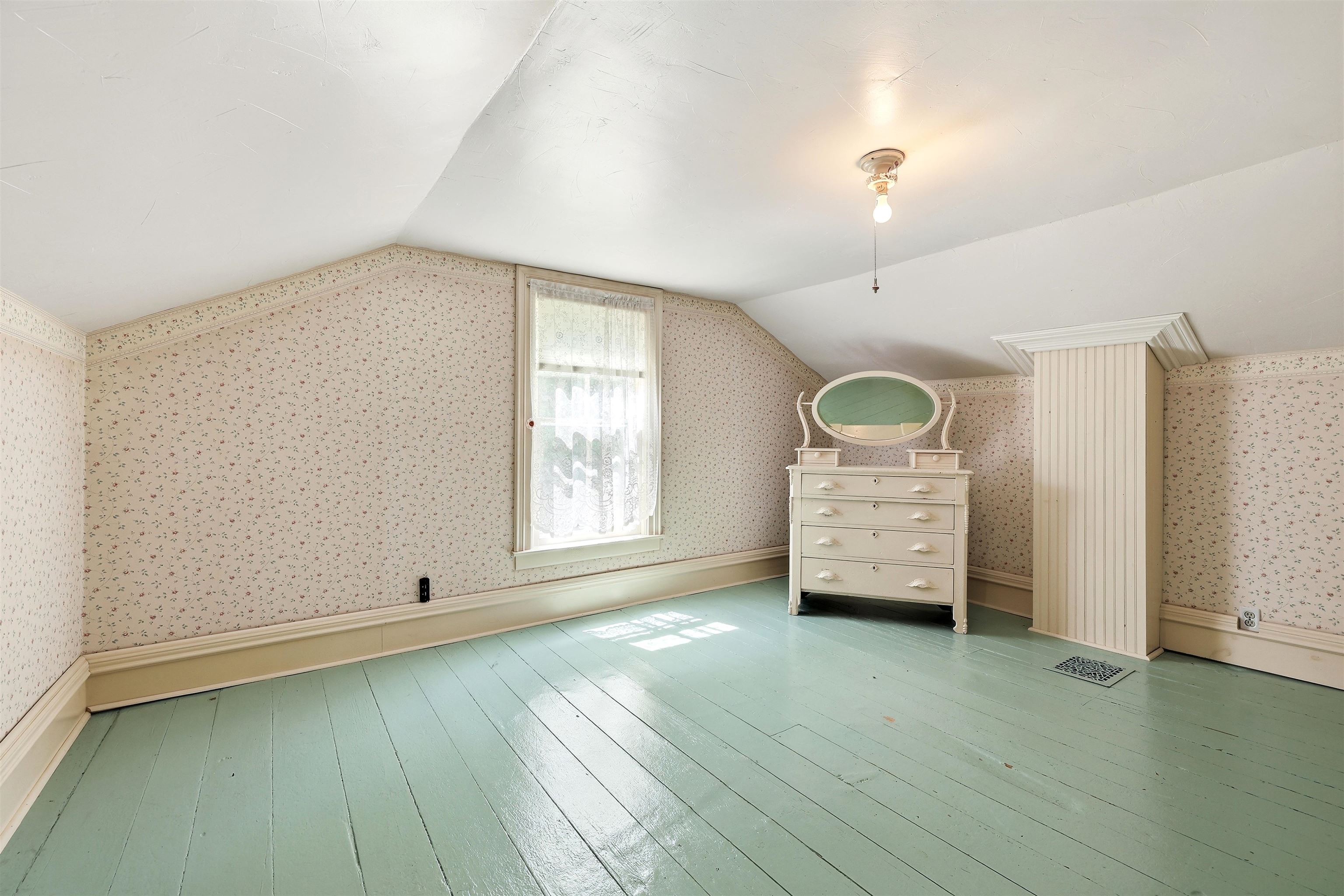 N7929 COUNTY ROAD J, Iola, Wisconsin 54945, 3 Bedrooms Bedrooms, ,2 BathroomsBathrooms,Residential,For Sale,N7929 COUNTY ROAD J,22603688
