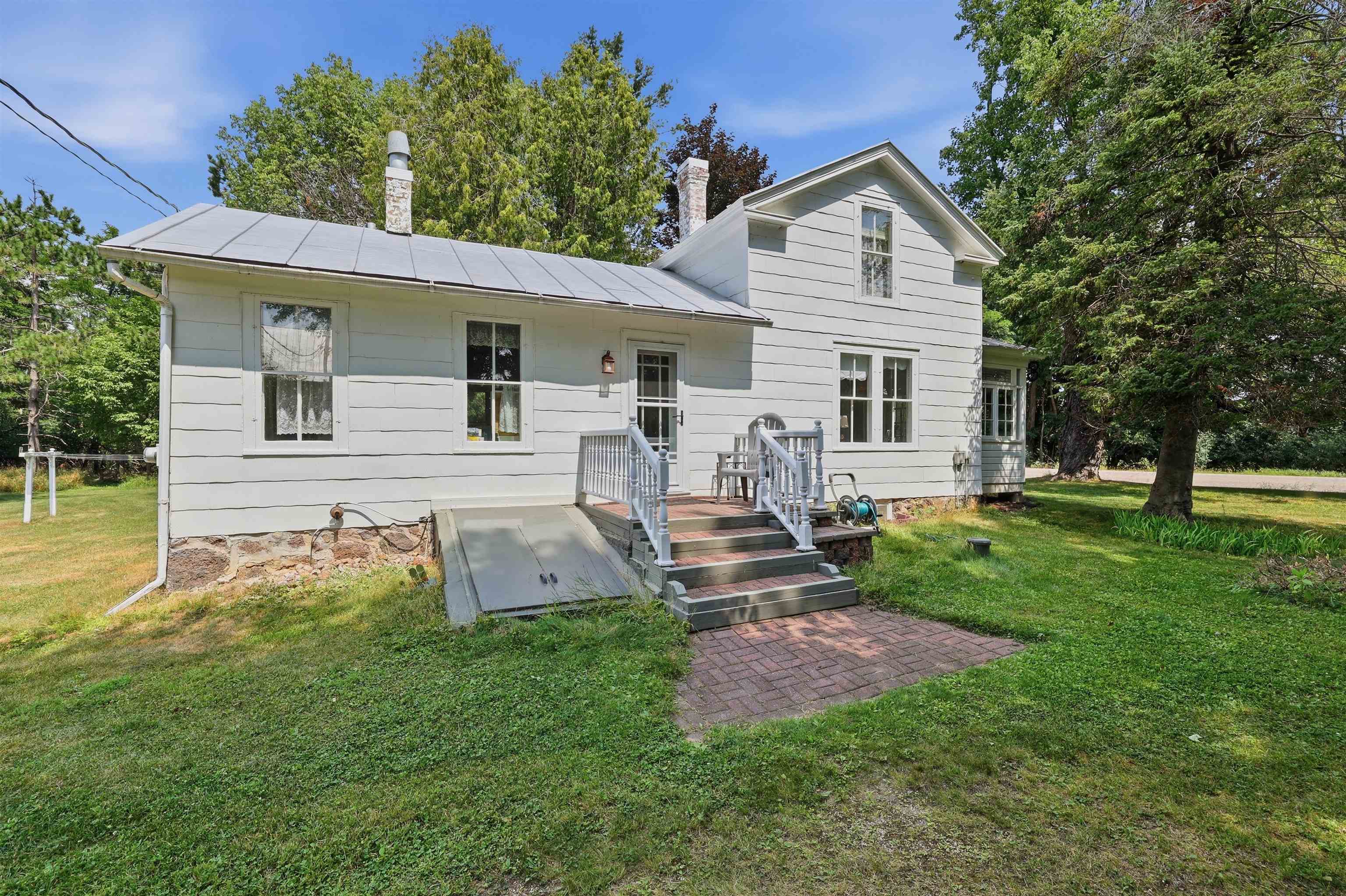 N7929 COUNTY ROAD J, Iola, Wisconsin 54945, 3 Bedrooms Bedrooms, ,2 BathroomsBathrooms,Residential,For Sale,N7929 COUNTY ROAD J,22603688