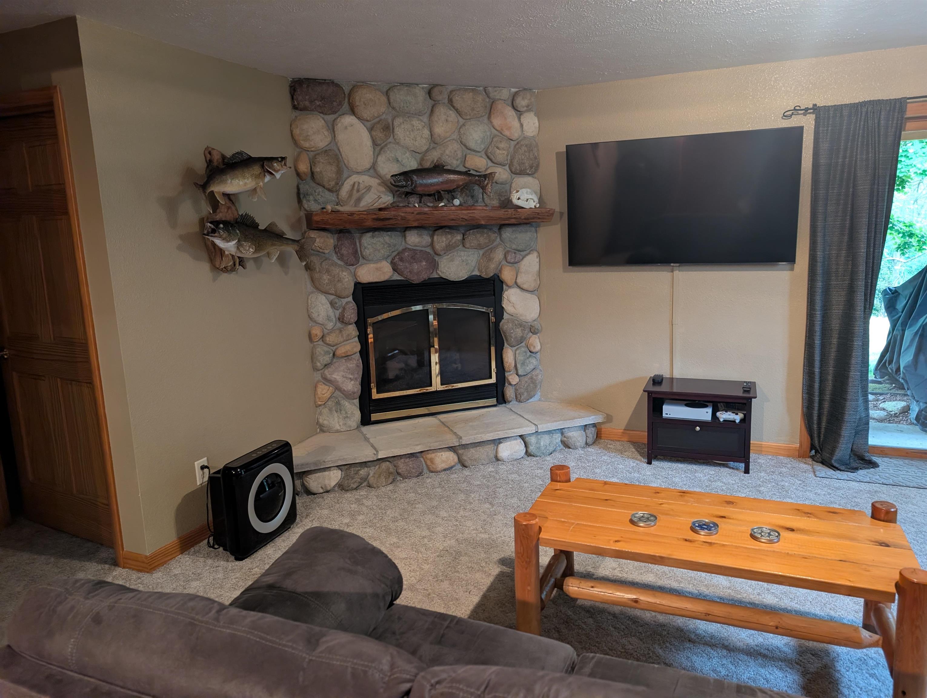 N6572 RAVEN LANE, Wittenberg, Wisconsin 54499, 4 Bedrooms Bedrooms, ,2 BathroomsBathrooms,Residential,For Sale,N6572 RAVEN LANE,22603690