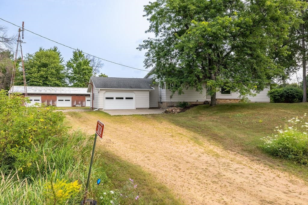 3824 SAINT JOHNS ROAD, Wisconsin Rapids, Wisconsin 54495, 3 Bedrooms Bedrooms, ,2 BathroomsBathrooms,Residential,For Sale,3824 SAINT JOHNS ROAD,22603694