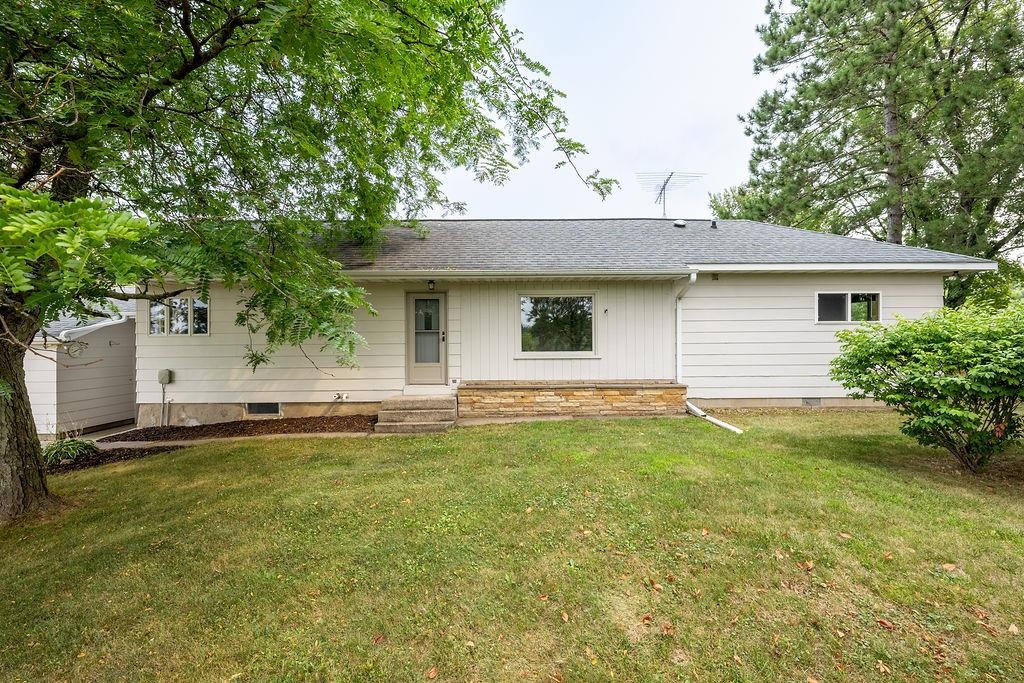 3824 SAINT JOHNS ROAD, Wisconsin Rapids, Wisconsin 54495, 3 Bedrooms Bedrooms, ,2 BathroomsBathrooms,Residential,For Sale,3824 SAINT JOHNS ROAD,22603694