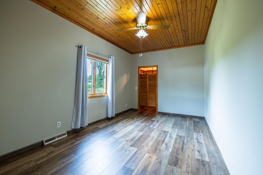 3824 SAINT JOHNS ROAD, Wisconsin Rapids, Wisconsin 54495, 3 Bedrooms Bedrooms, ,2 BathroomsBathrooms,Residential,For Sale,3824 SAINT JOHNS ROAD,22603694
