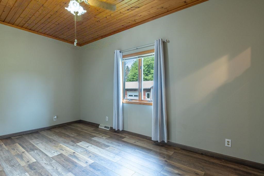 3824 SAINT JOHNS ROAD, Wisconsin Rapids, Wisconsin 54495, 3 Bedrooms Bedrooms, ,2 BathroomsBathrooms,Residential,For Sale,3824 SAINT JOHNS ROAD,22603694