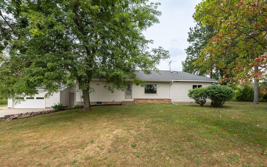 3824 SAINT JOHNS ROAD, Wisconsin Rapids, Wisconsin 54495, 3 Bedrooms Bedrooms, ,2 BathroomsBathrooms,Residential,For Sale,3824 SAINT JOHNS ROAD,22603694