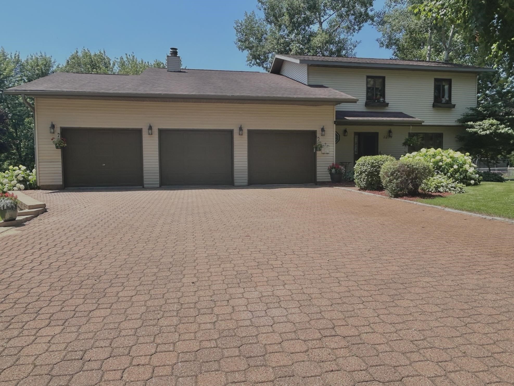 2279 RICKIE DRIVE, Kronenwetter, Wisconsin 54455, 4 Bedrooms Bedrooms, ,2 BathroomsBathrooms,Residential,For Sale,2279 RICKIE DRIVE,22603696