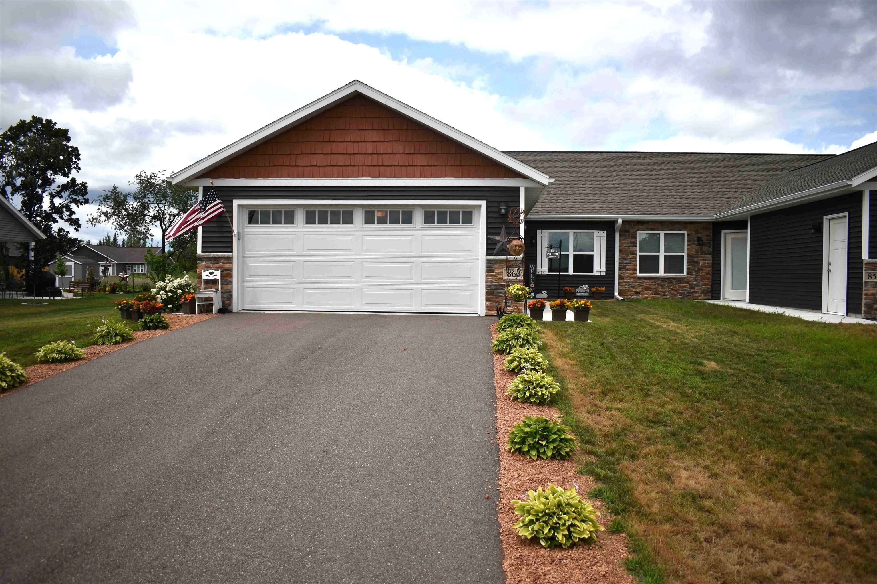 860 GREEN PASTURES TRAIL, Plover, Wisconsin 54467, 3 Bedrooms Bedrooms, ,3 BathroomsBathrooms,Residential,For Sale,860 GREEN PASTURES TRAIL,22603697