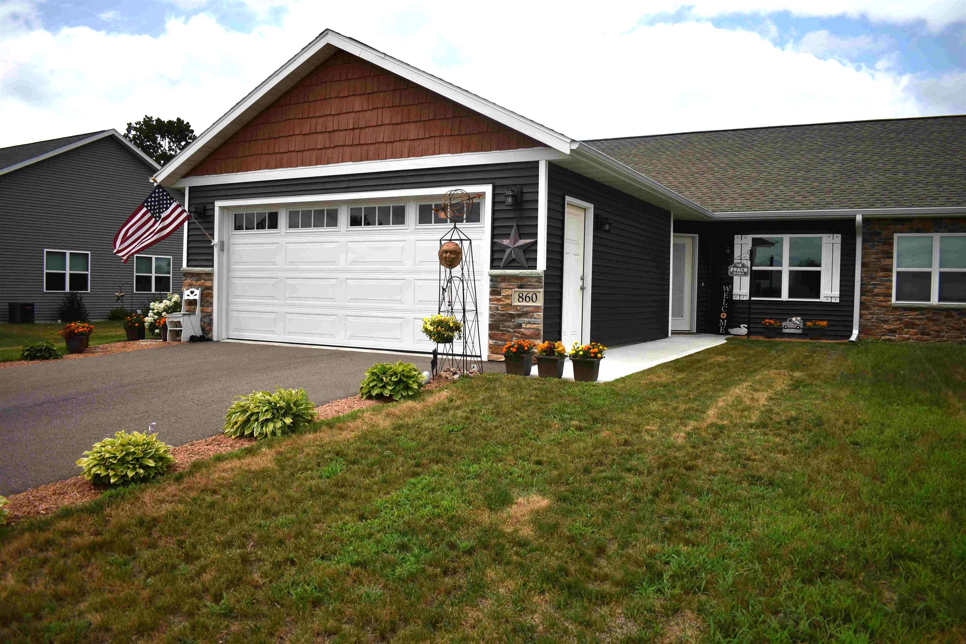 860 GREEN PASTURES TRAIL, Plover, Wisconsin 54467, 3 Bedrooms Bedrooms, ,3 BathroomsBathrooms,Residential,For Sale,860 GREEN PASTURES TRAIL,22603697