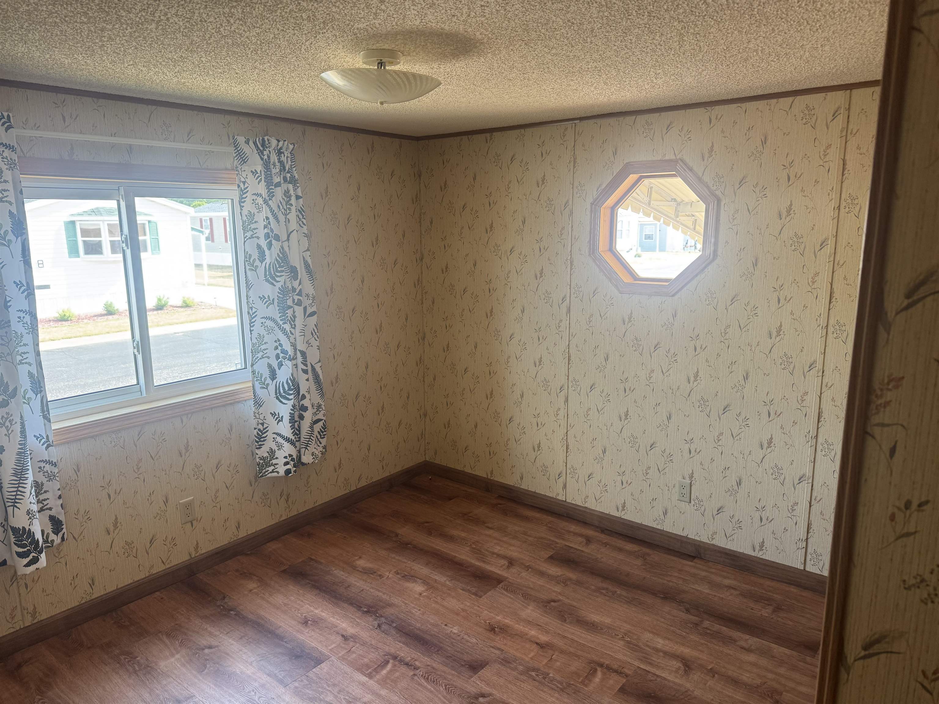 8311 S STATE HIGHWAY 13, Wisconsin Rapids, Wisconsin 54494, 2 Bedrooms Bedrooms, ,2 BathroomsBathrooms,Residential,For Sale,8311 S STATE HIGHWAY 13,22603702