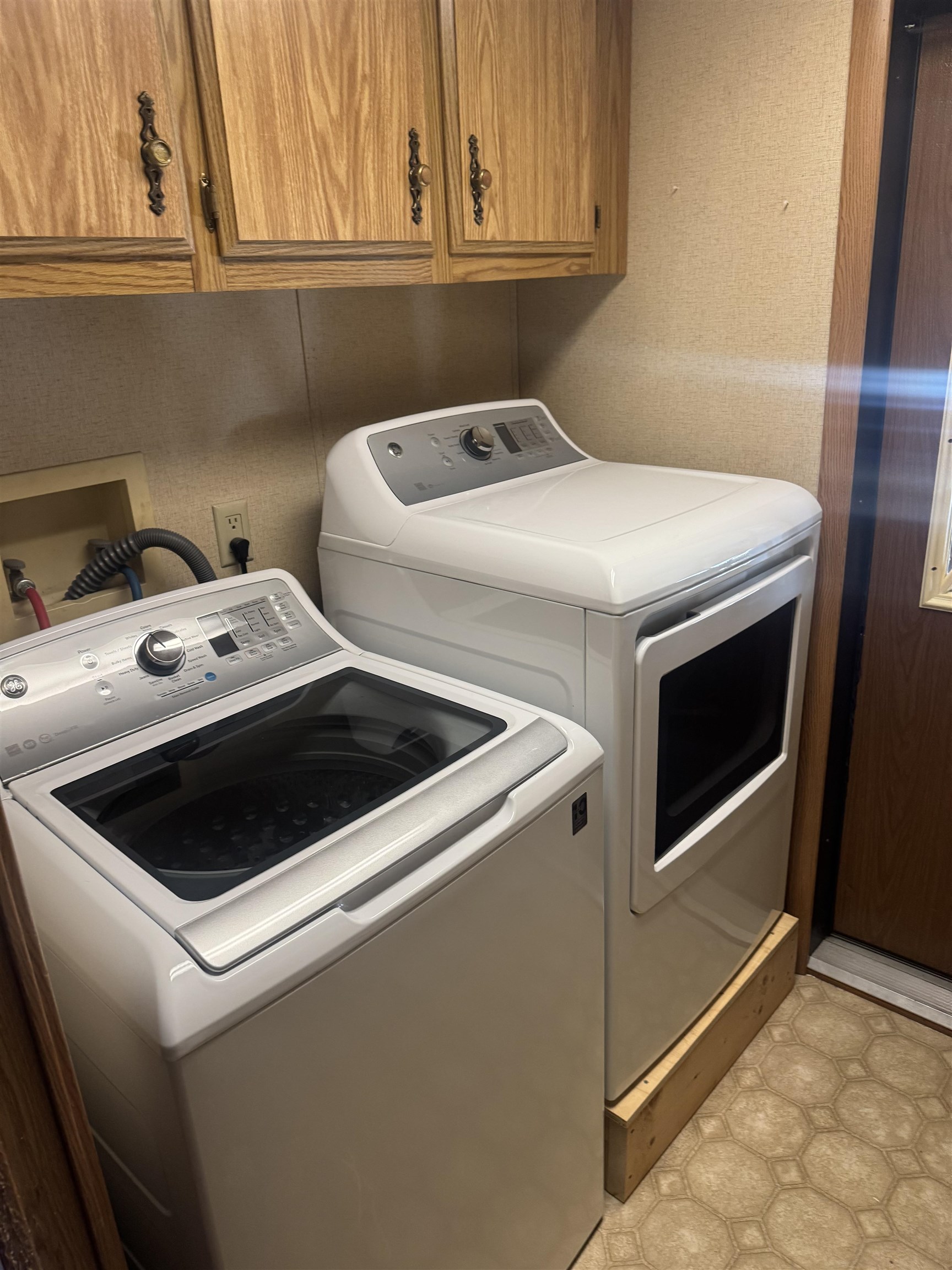 8311 S STATE HIGHWAY 13, Wisconsin Rapids, Wisconsin 54494, 2 Bedrooms Bedrooms, ,2 BathroomsBathrooms,Residential,For Sale,8311 S STATE HIGHWAY 13,22603702