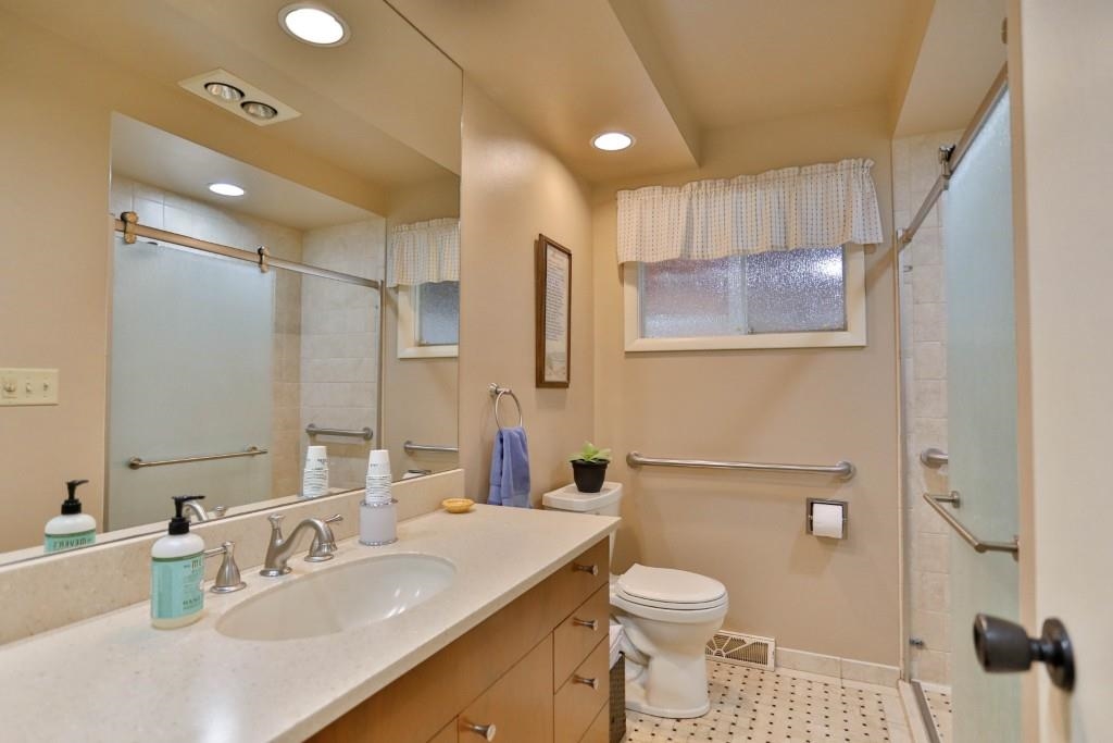 1134 S 17TH AVENUE, Wausau, Wisconsin 54401, 3 Bedrooms Bedrooms, ,1 BathroomBathrooms,Residential,For Sale,1134 S 17TH AVENUE,22603703
