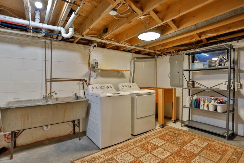 1134 S 17TH AVENUE, Wausau, Wisconsin 54401, 3 Bedrooms Bedrooms, ,1 BathroomBathrooms,Residential,For Sale,1134 S 17TH AVENUE,22603703
