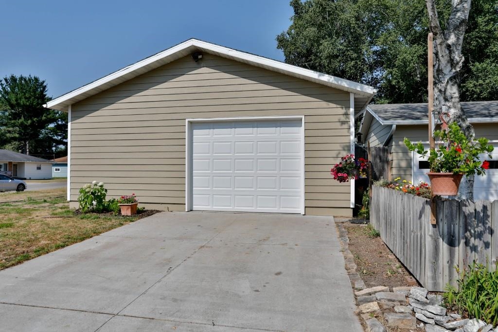 1134 S 17TH AVENUE, Wausau, Wisconsin 54401, 3 Bedrooms Bedrooms, ,1 BathroomBathrooms,Residential,For Sale,1134 S 17TH AVENUE,22603703