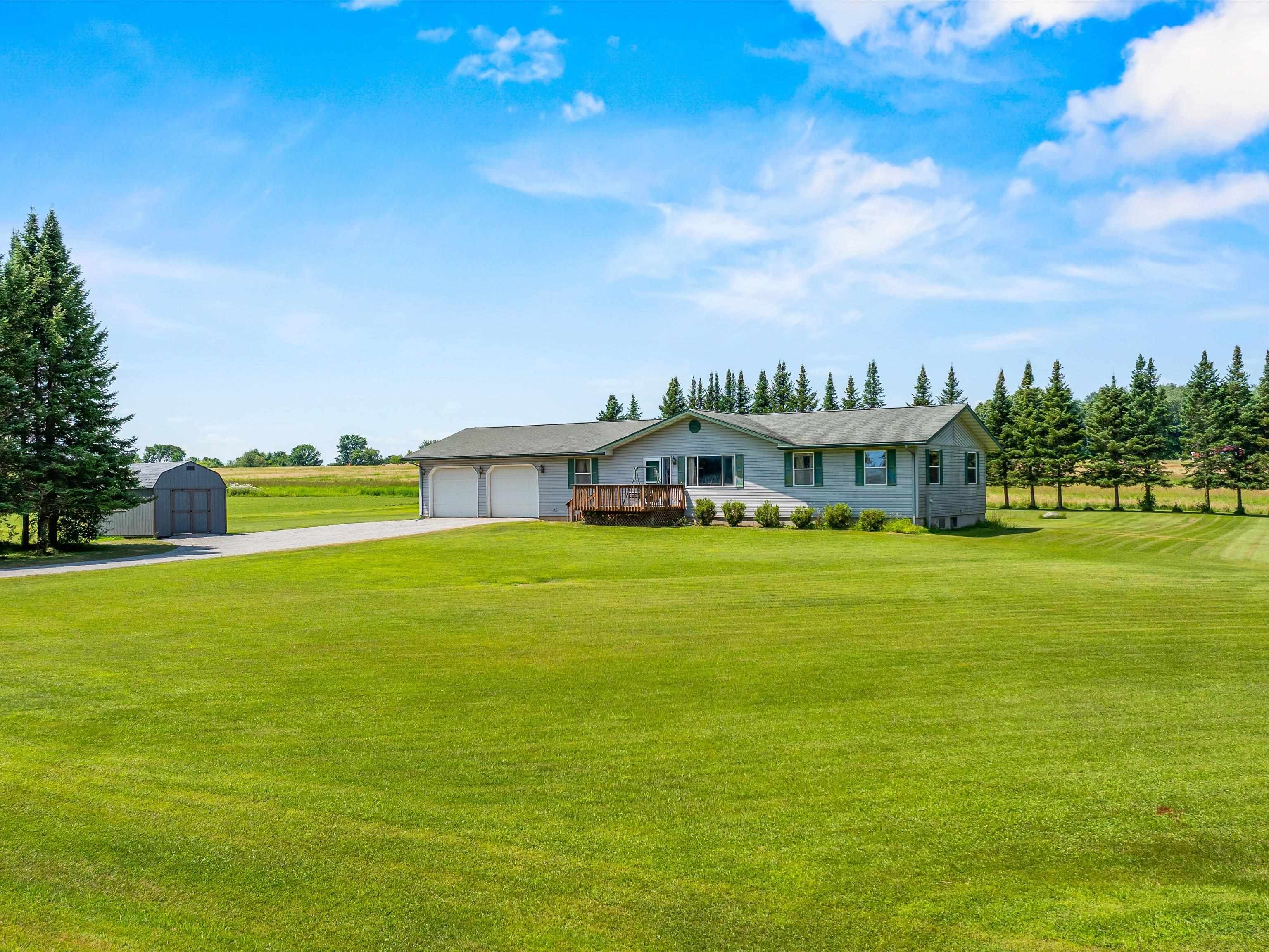 203202 DAY AVENUE, Marshfield, Wisconsin 54449, 4 Bedrooms Bedrooms, ,2 BathroomsBathrooms,Residential,For Sale,203202 DAY AVENUE,22603704