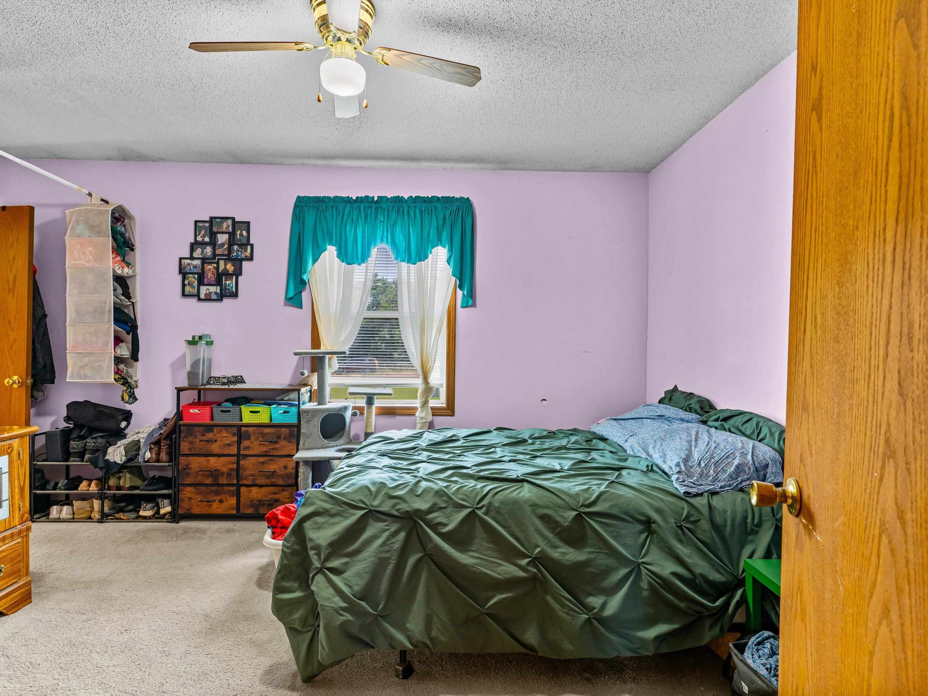203202 DAY AVENUE, Marshfield, Wisconsin 54449, 4 Bedrooms Bedrooms, ,2 BathroomsBathrooms,Residential,For Sale,203202 DAY AVENUE,22603704