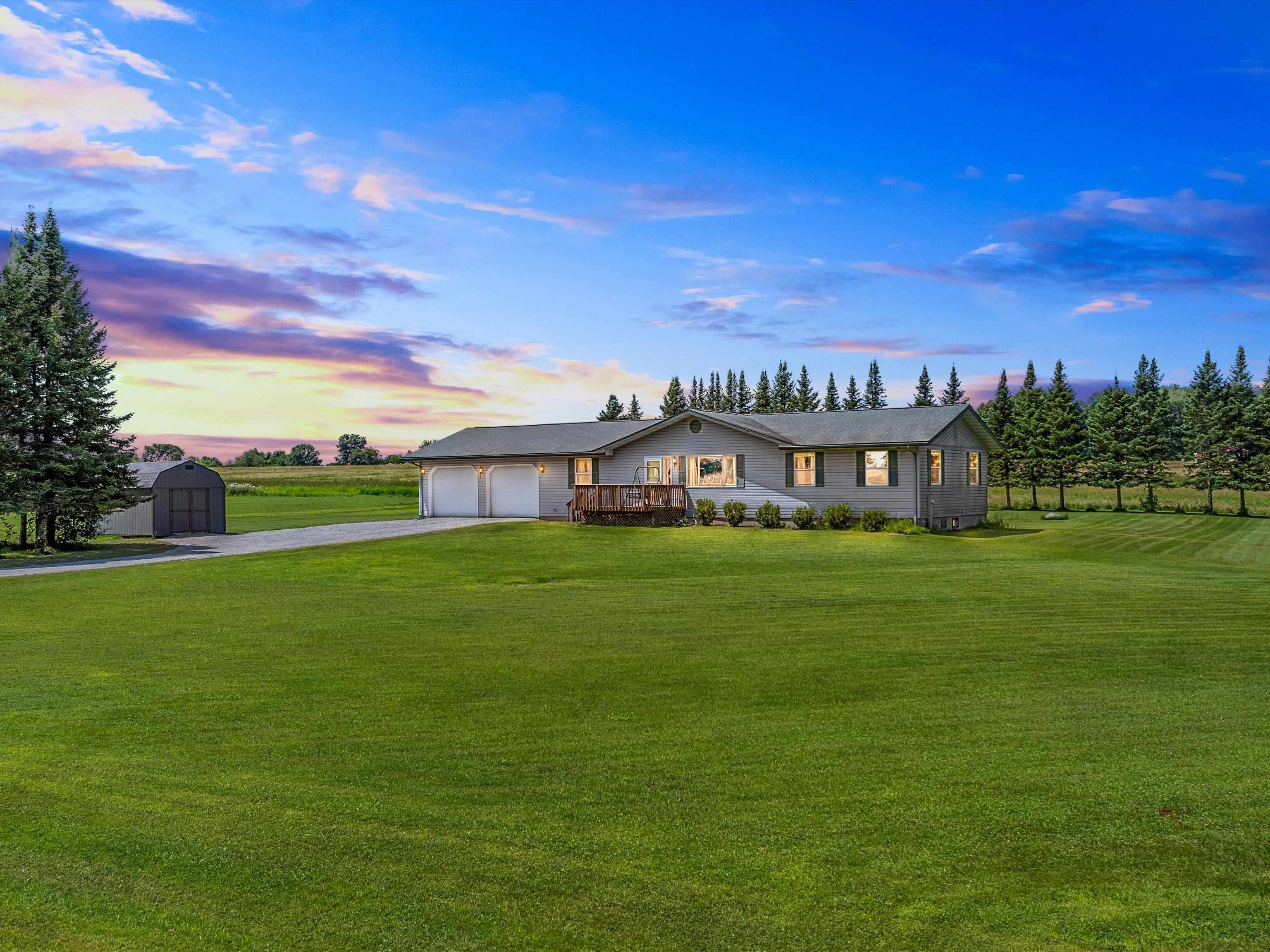 203202 DAY AVENUE, Marshfield, Wisconsin 54449, 4 Bedrooms Bedrooms, ,2 BathroomsBathrooms,Residential,For Sale,203202 DAY AVENUE,22603704