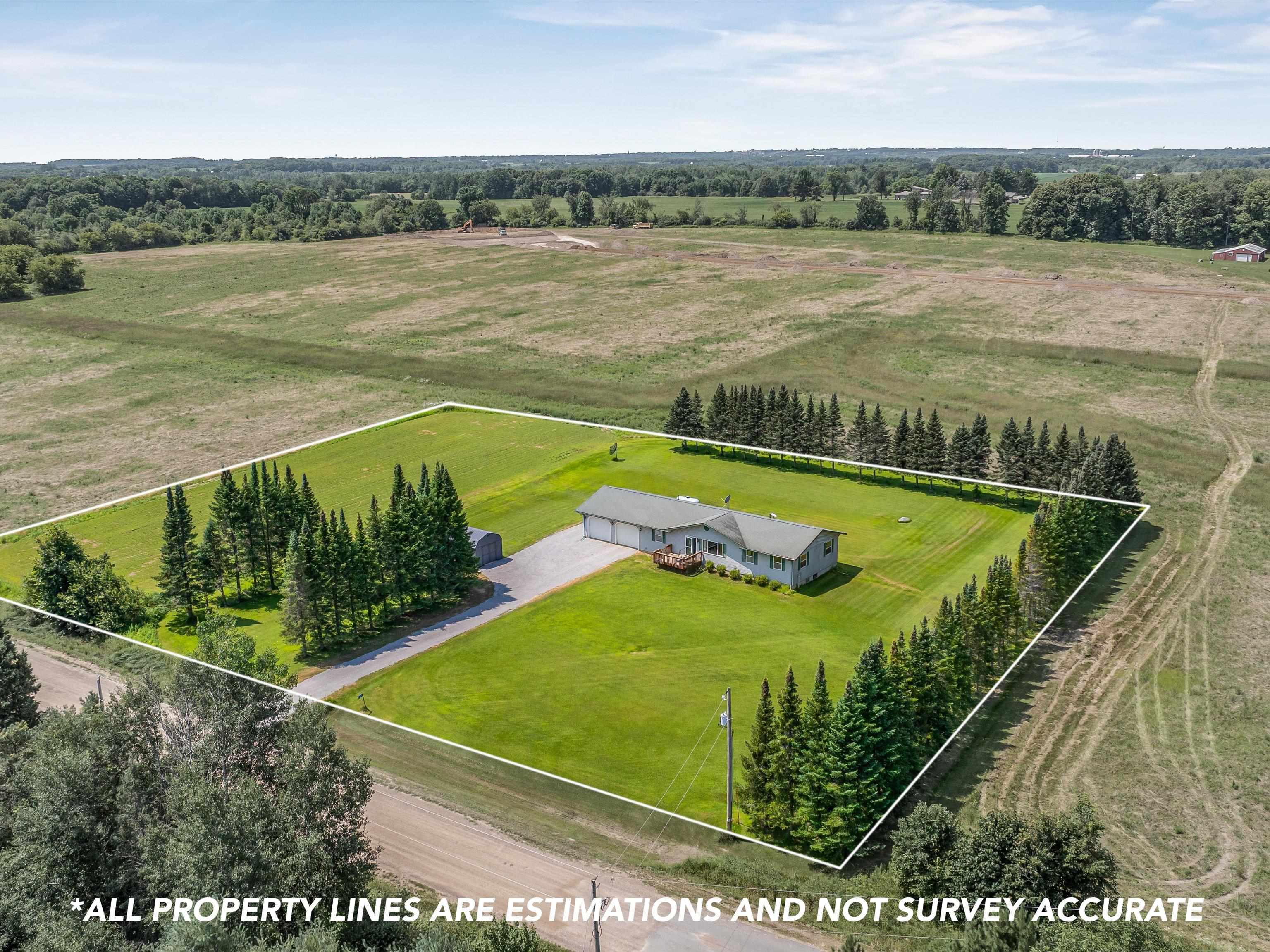 203202 DAY AVENUE, Marshfield, Wisconsin 54449, 4 Bedrooms Bedrooms, ,2 BathroomsBathrooms,Residential,For Sale,203202 DAY AVENUE,22603704