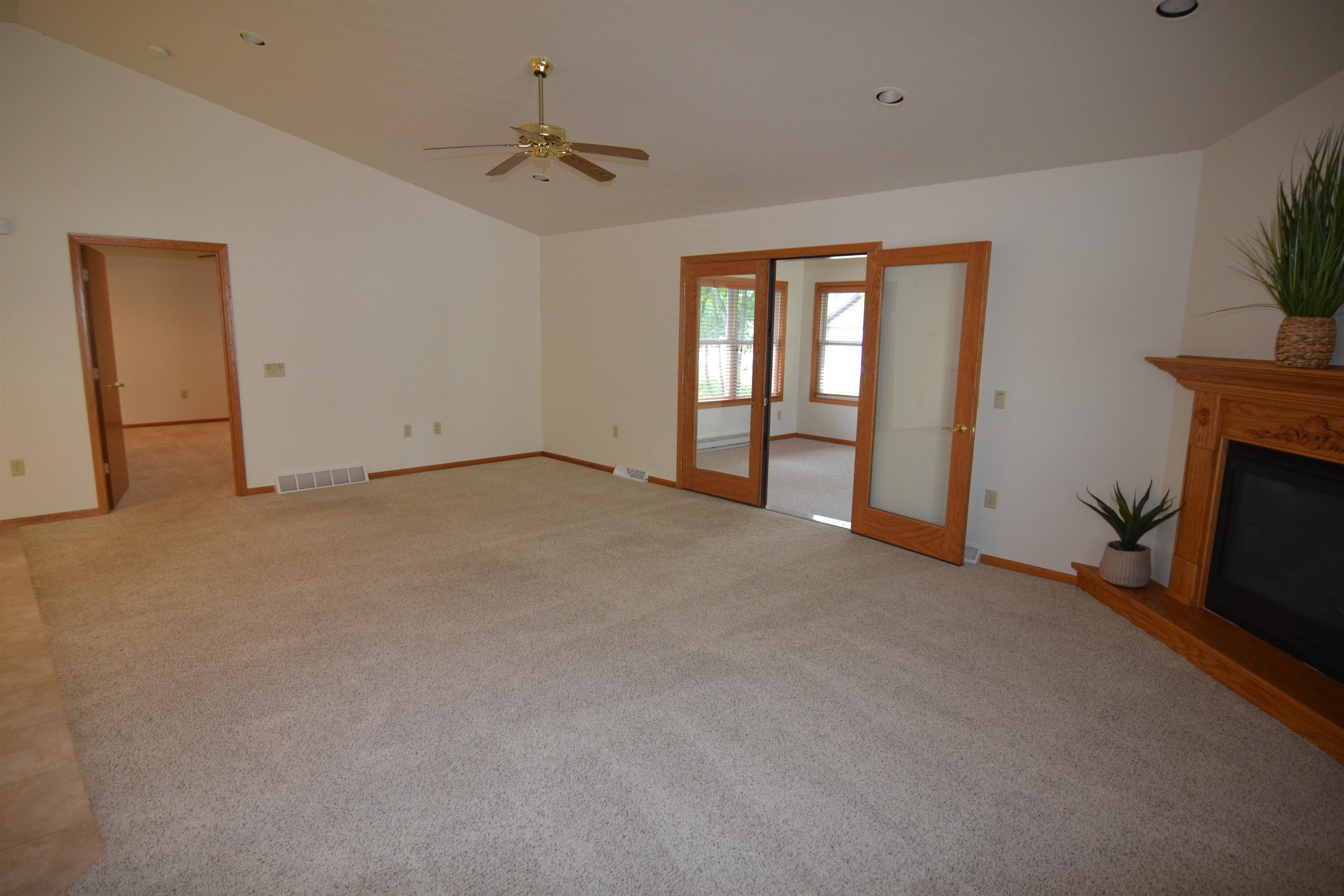 616 WHITNEY WAY, Mosinee, Wisconsin 54455, 2 Bedrooms Bedrooms, ,3 BathroomsBathrooms,Residential,For Sale,616 WHITNEY WAY,22603706