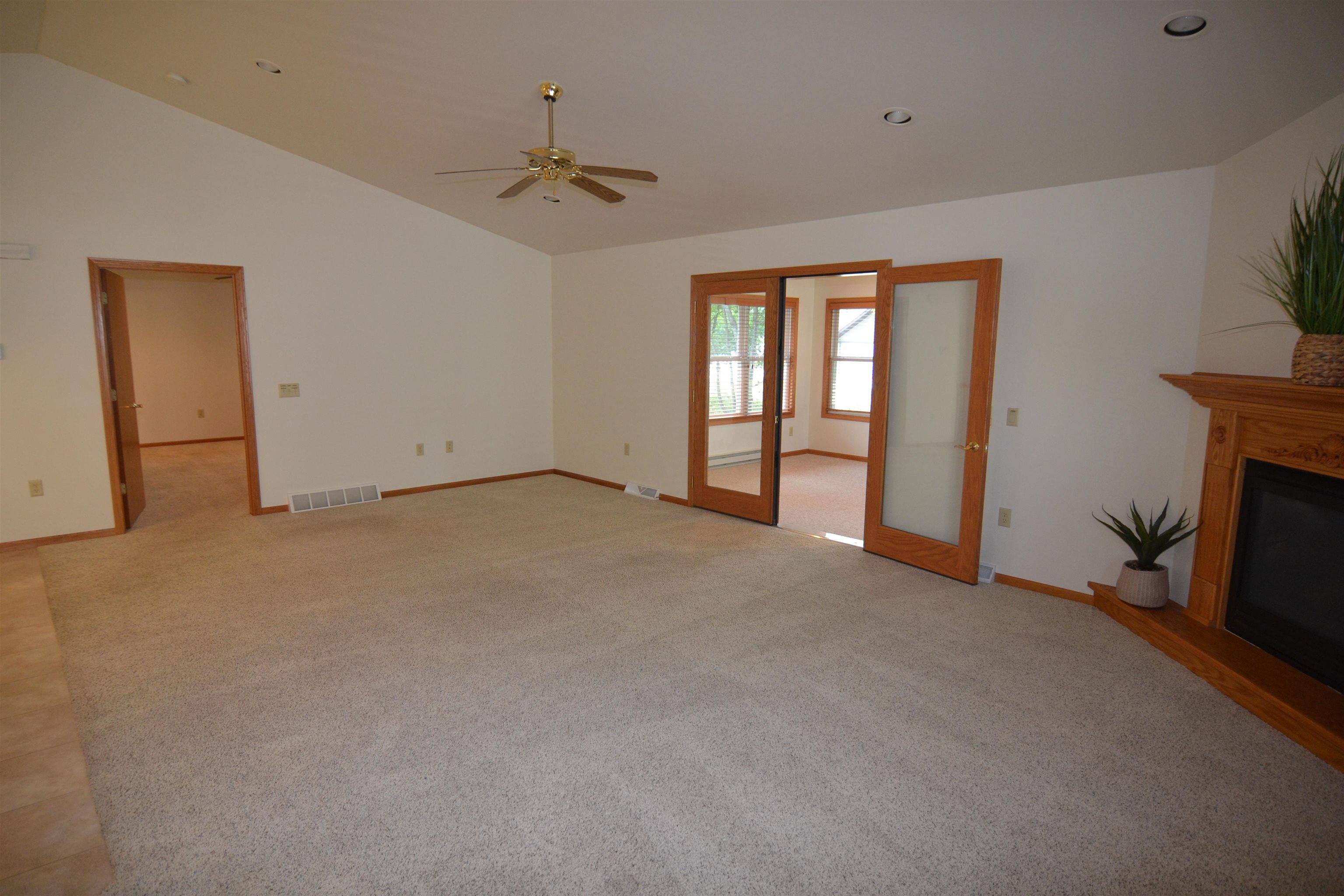 616 WHITNEY WAY, Mosinee, Wisconsin 54455, 2 Bedrooms Bedrooms, ,3 BathroomsBathrooms,Residential,For Sale,616 WHITNEY WAY,22603706