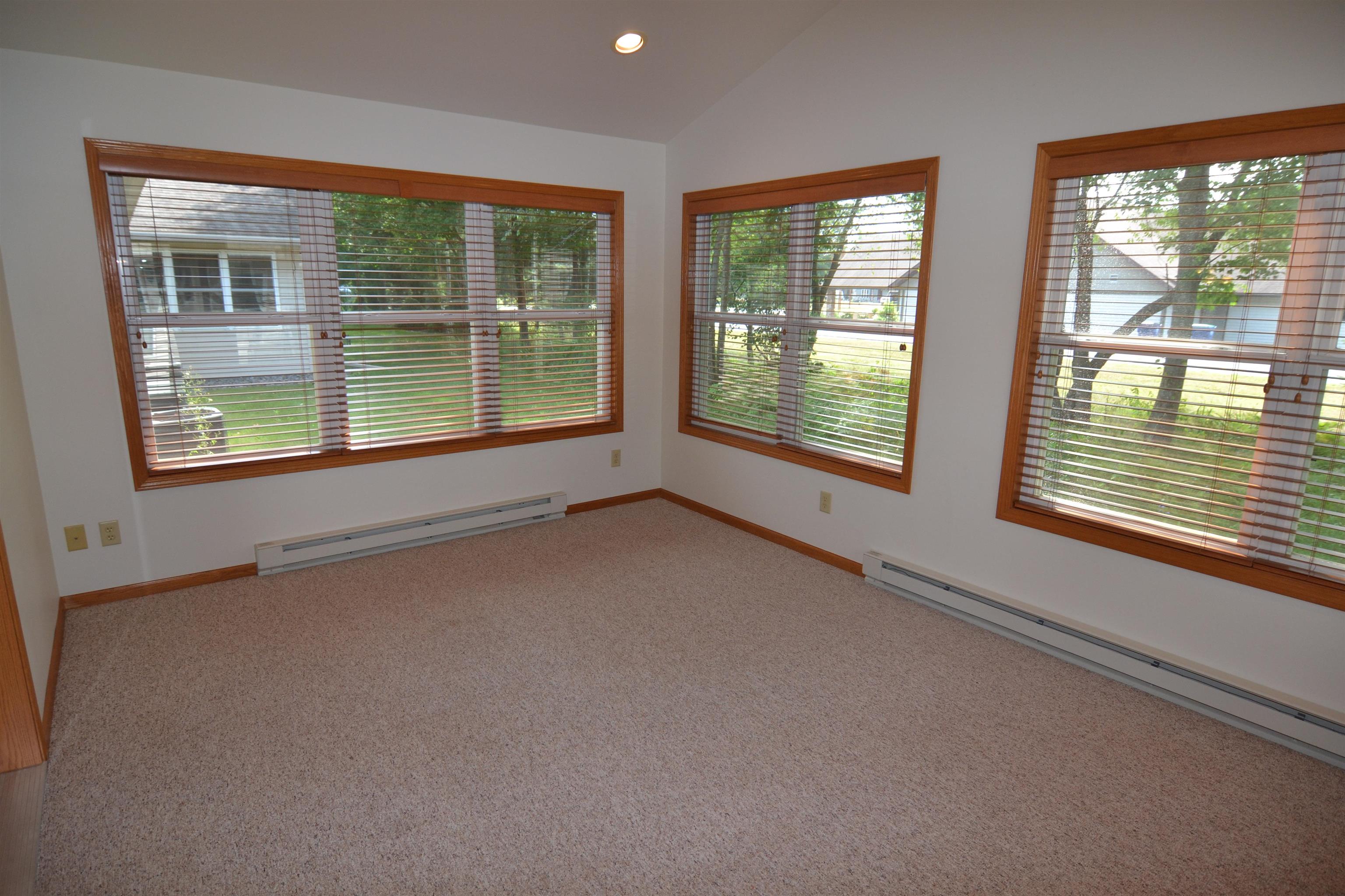 616 WHITNEY WAY, Mosinee, Wisconsin 54455, 2 Bedrooms Bedrooms, ,3 BathroomsBathrooms,Residential,For Sale,616 WHITNEY WAY,22603706
