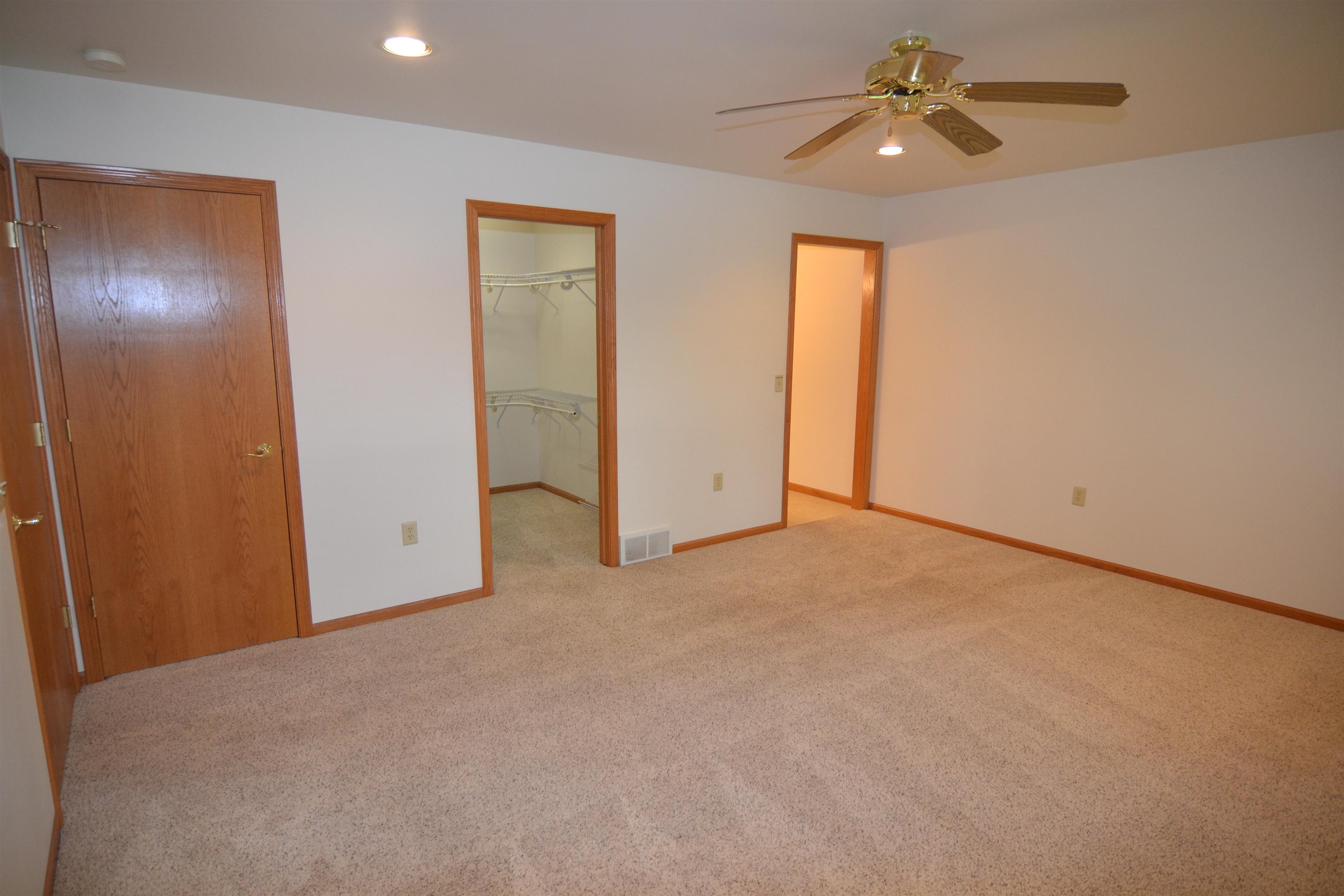 616 WHITNEY WAY, Mosinee, Wisconsin 54455, 2 Bedrooms Bedrooms, ,3 BathroomsBathrooms,Residential,For Sale,616 WHITNEY WAY,22603706