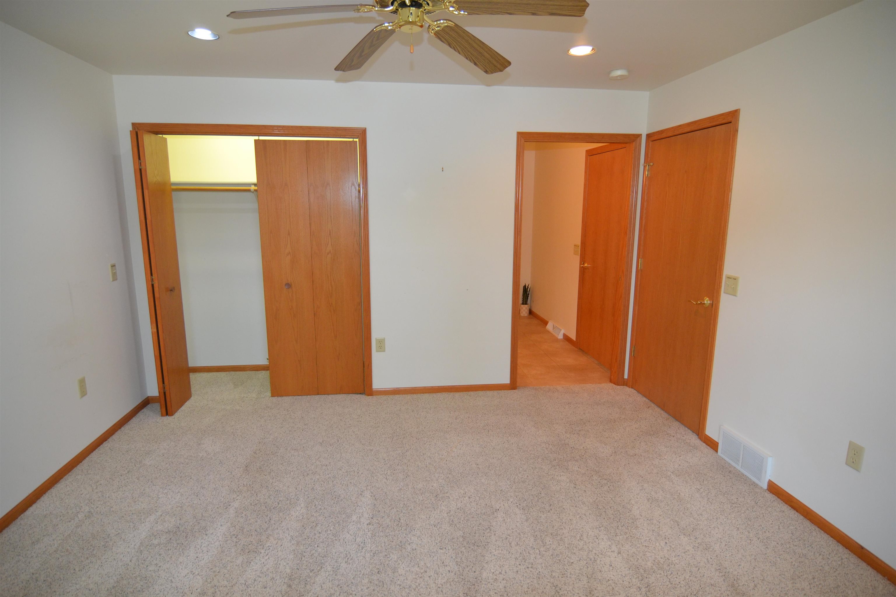 616 WHITNEY WAY, Mosinee, Wisconsin 54455, 2 Bedrooms Bedrooms, ,3 BathroomsBathrooms,Residential,For Sale,616 WHITNEY WAY,22603706