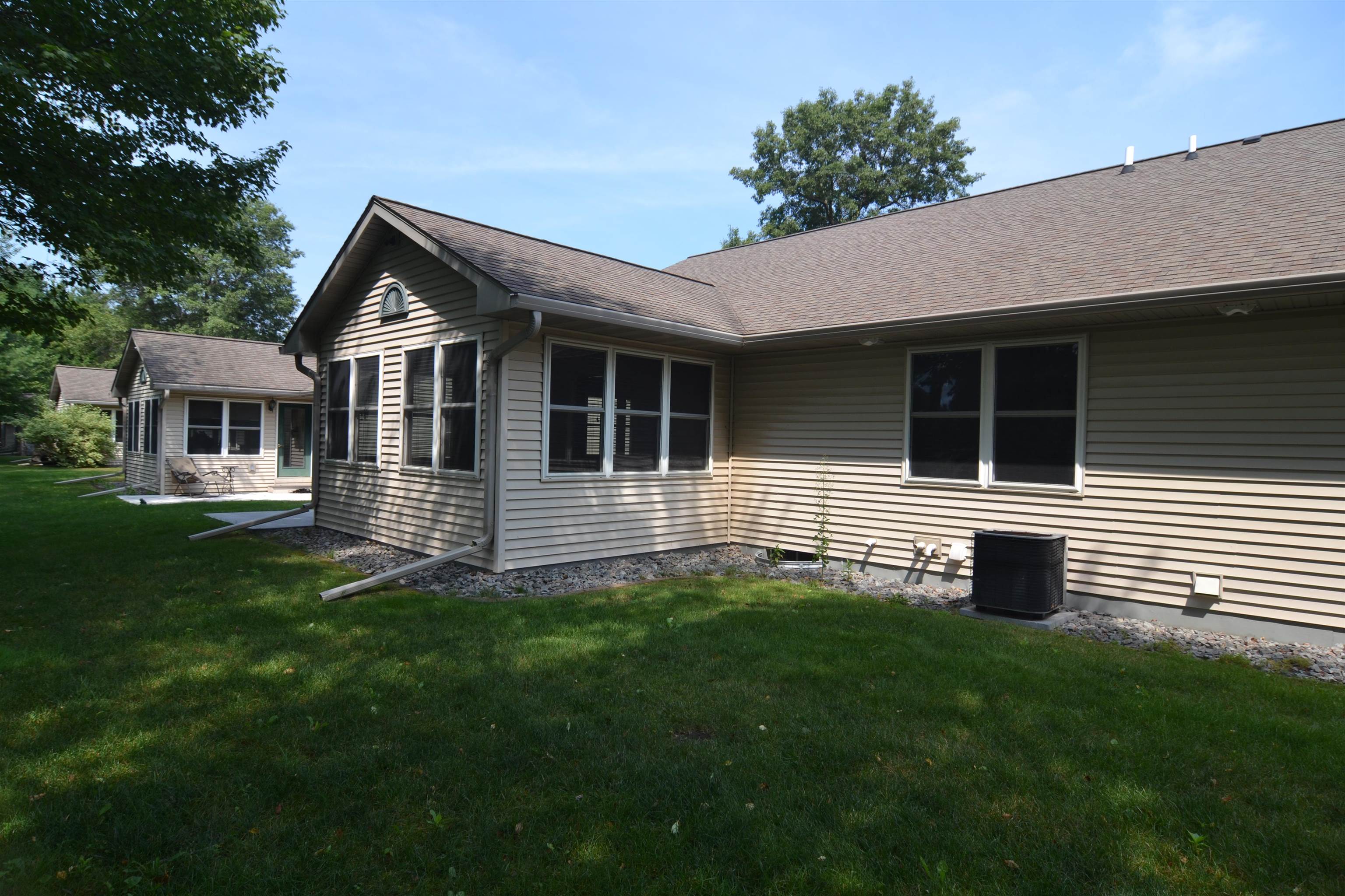616 WHITNEY WAY, Mosinee, Wisconsin 54455, 2 Bedrooms Bedrooms, ,3 BathroomsBathrooms,Residential,For Sale,616 WHITNEY WAY,22603706