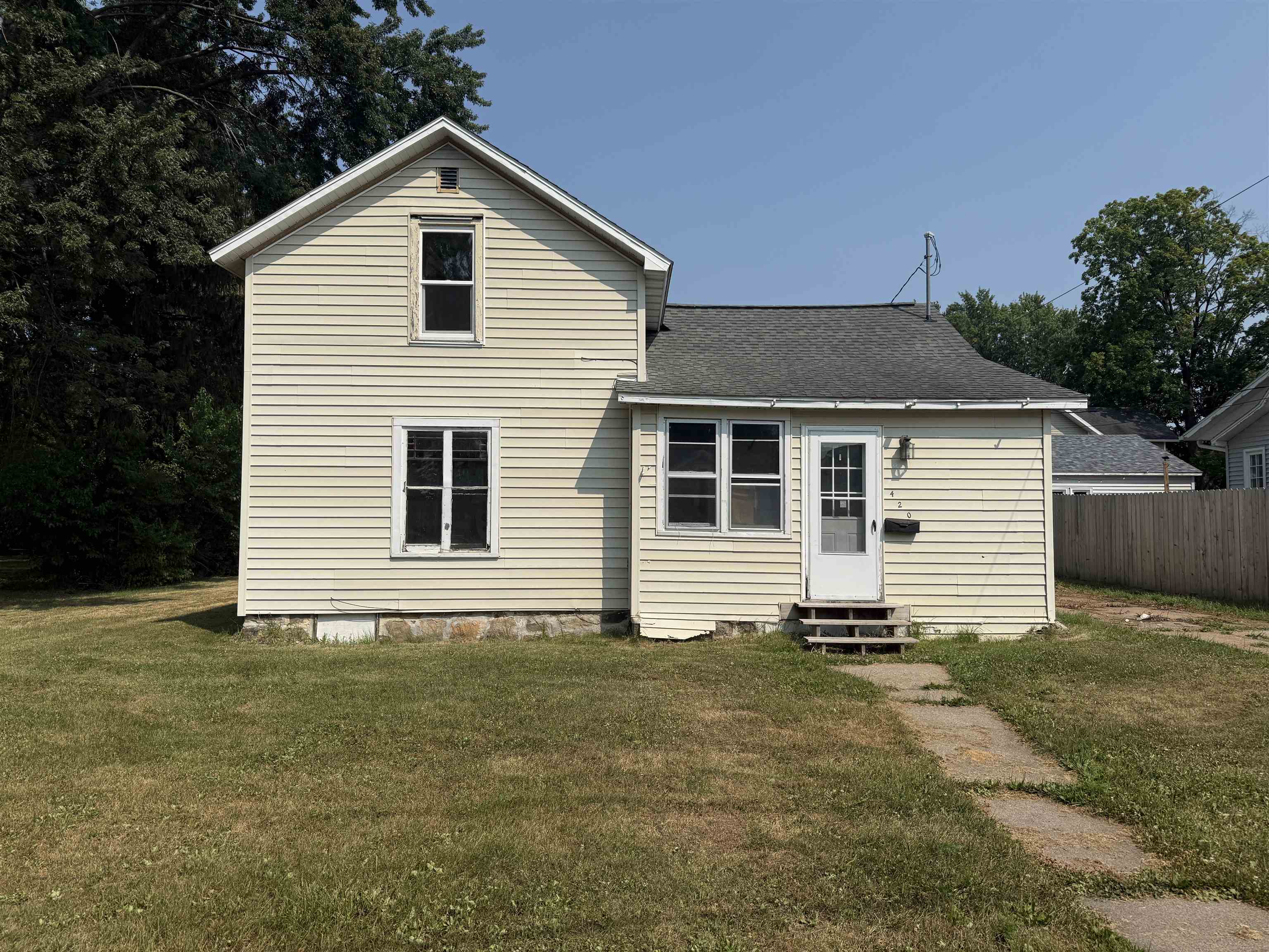420 8TH AVENUE NORTH, Wisconsin Rapids, Wisconsin 54495, 2 Bedrooms Bedrooms, ,1 BathroomBathrooms,Residential,For Sale,420 8TH AVENUE NORTH,22603707