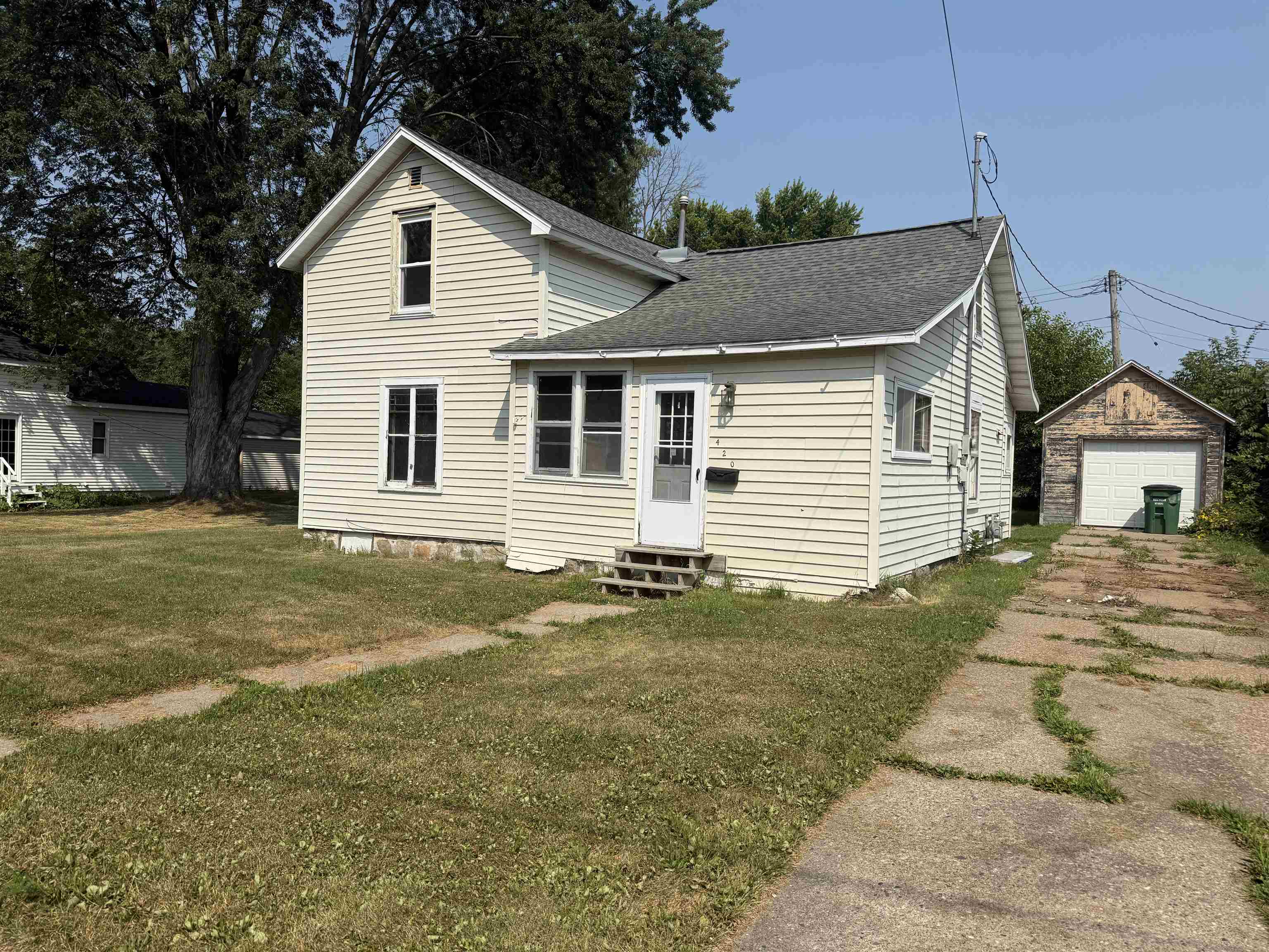 420 8TH AVENUE NORTH, Wisconsin Rapids, Wisconsin 54495, 2 Bedrooms Bedrooms, ,1 BathroomBathrooms,Residential,For Sale,420 8TH AVENUE NORTH,22603707