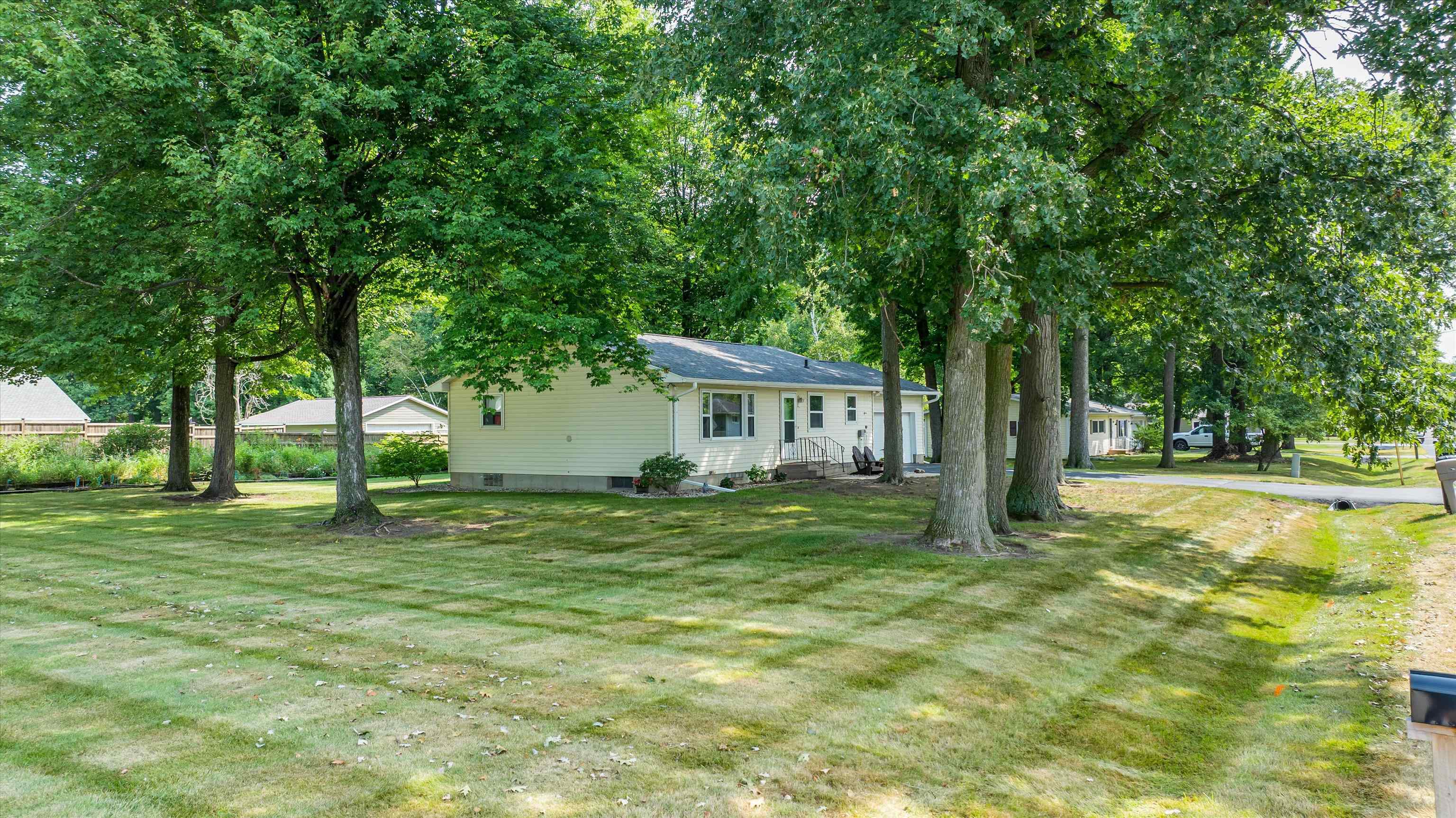 711 E 25TH STREET, Marshfield, Wisconsin 54449, 3 Bedrooms Bedrooms, ,1 BathroomBathrooms,Residential,For Sale,711 E 25TH STREET,22603709