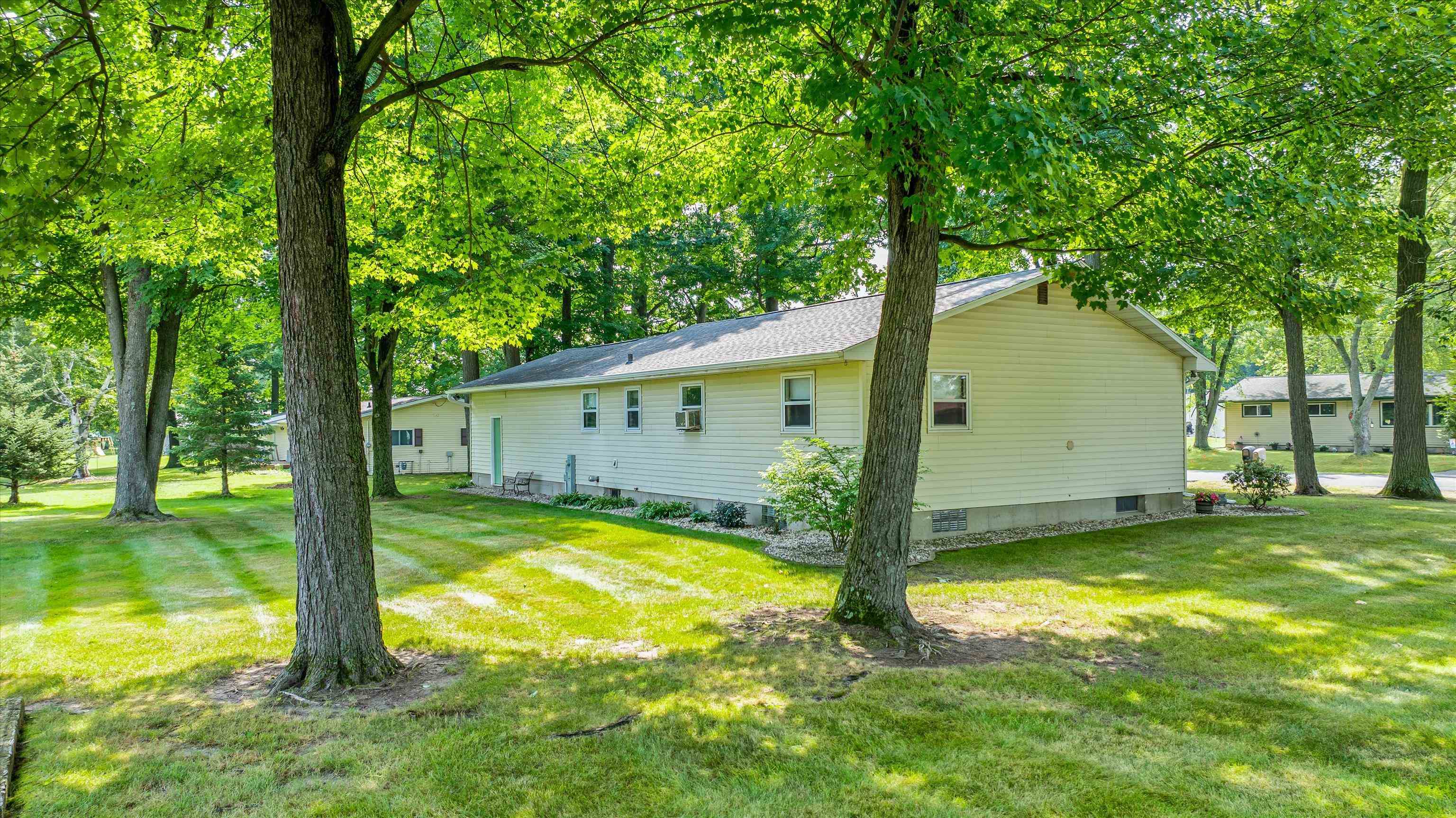 711 E 25TH STREET, Marshfield, Wisconsin 54449, 3 Bedrooms Bedrooms, ,1 BathroomBathrooms,Residential,For Sale,711 E 25TH STREET,22603709
