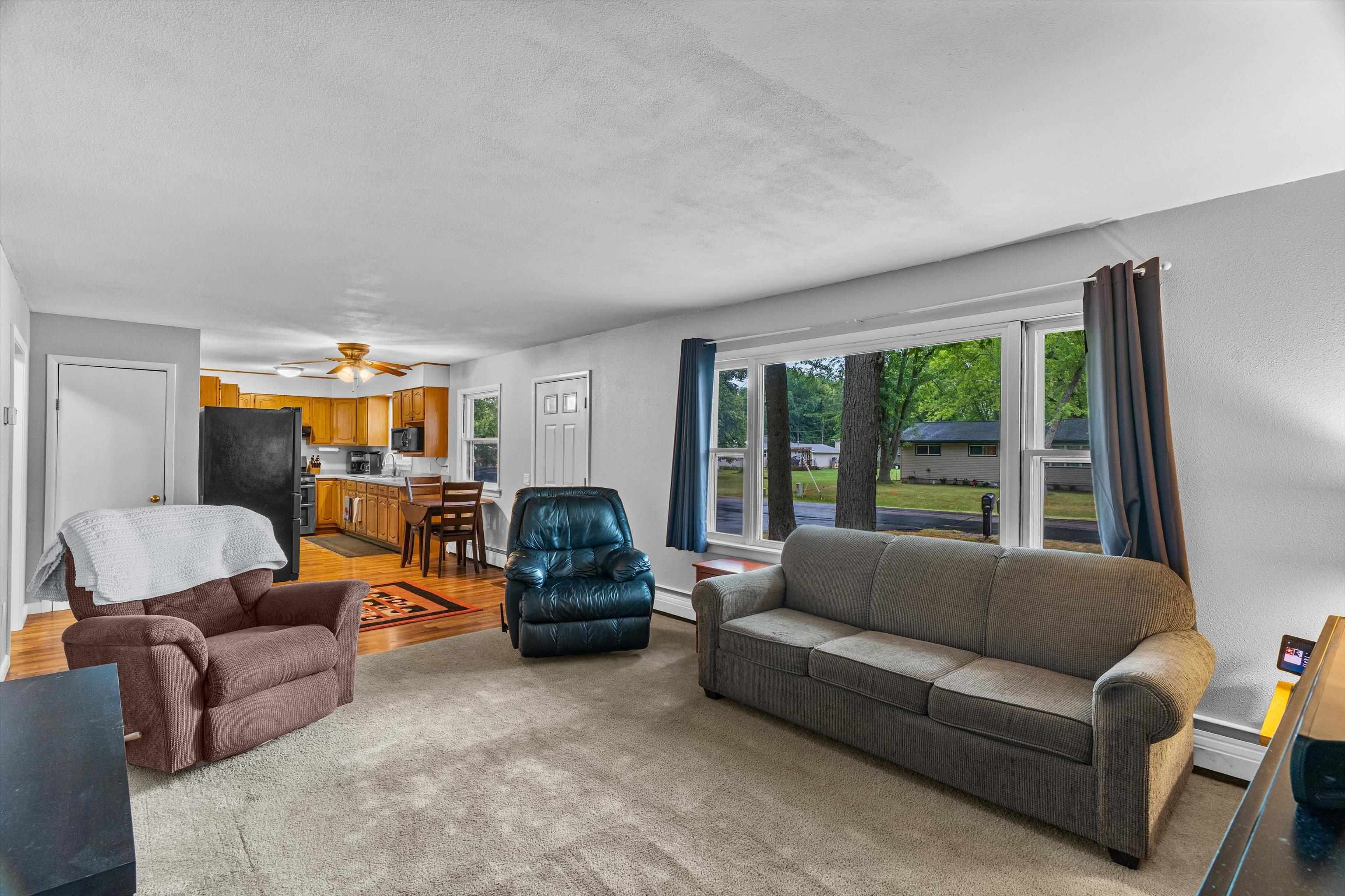 711 E 25TH STREET, Marshfield, Wisconsin 54449, 3 Bedrooms Bedrooms, ,1 BathroomBathrooms,Residential,For Sale,711 E 25TH STREET,22603709