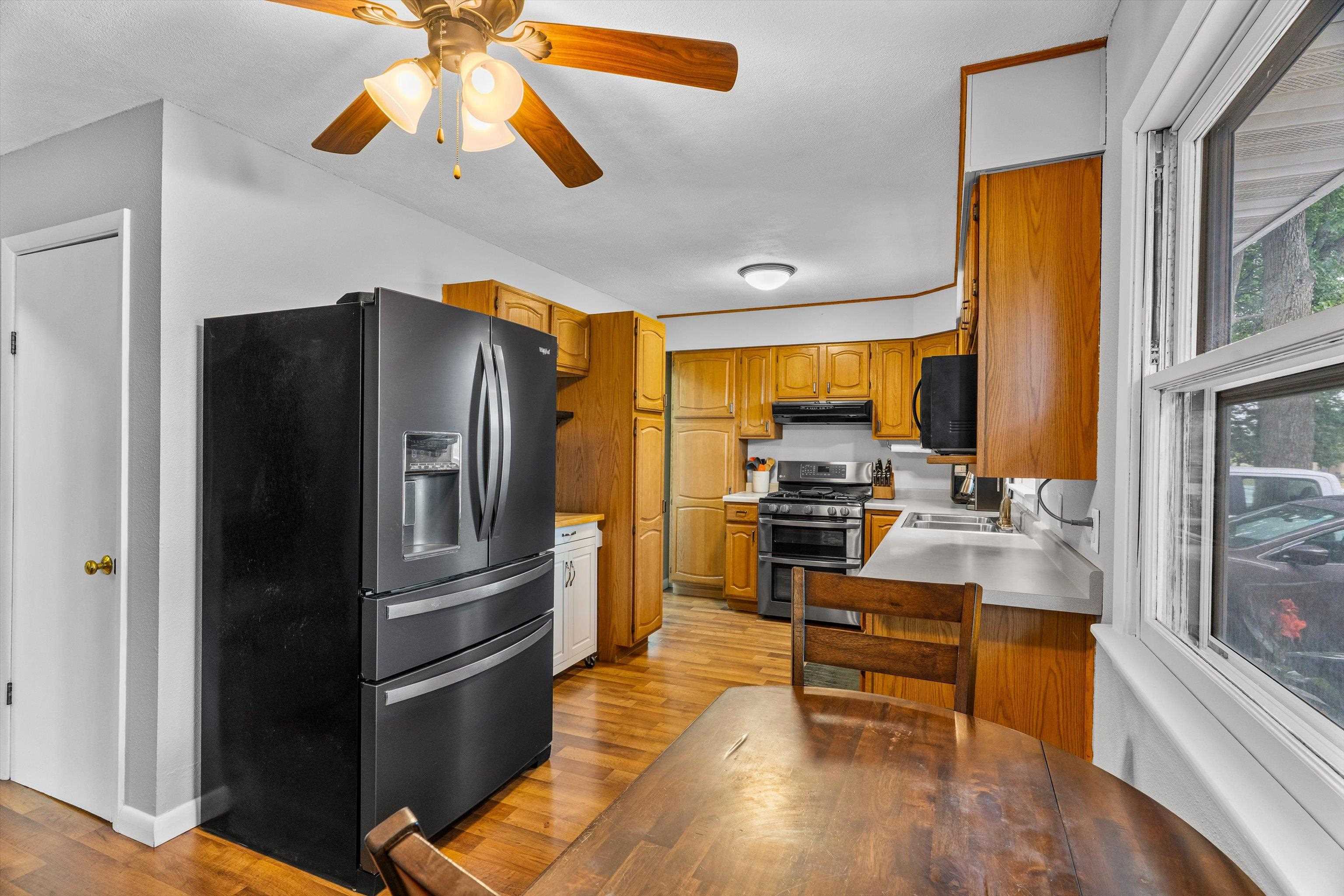 711 E 25TH STREET, Marshfield, Wisconsin 54449, 3 Bedrooms Bedrooms, ,1 BathroomBathrooms,Residential,For Sale,711 E 25TH STREET,22603709