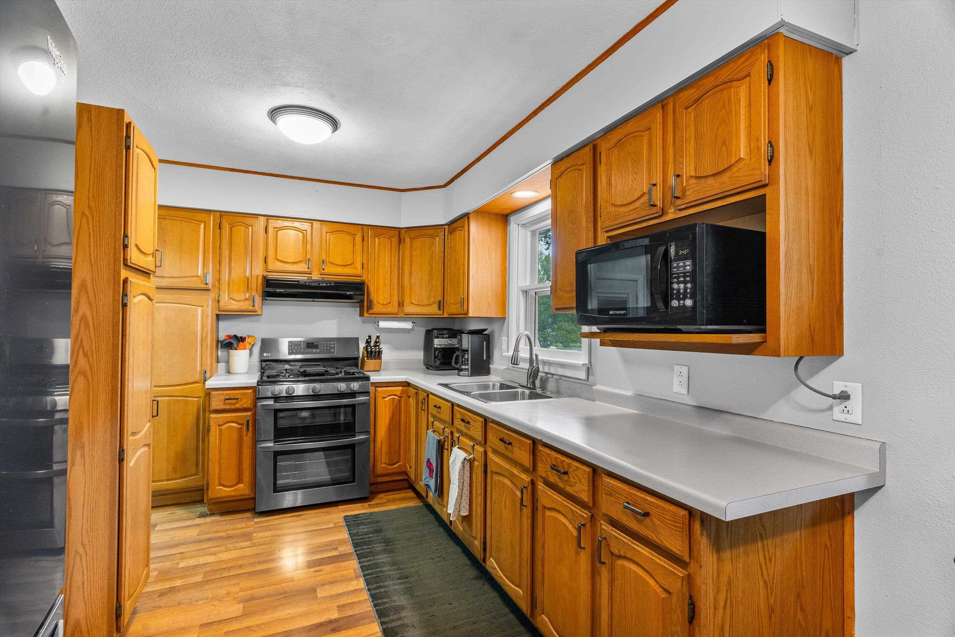 711 E 25TH STREET, Marshfield, Wisconsin 54449, 3 Bedrooms Bedrooms, ,1 BathroomBathrooms,Residential,For Sale,711 E 25TH STREET,22603709