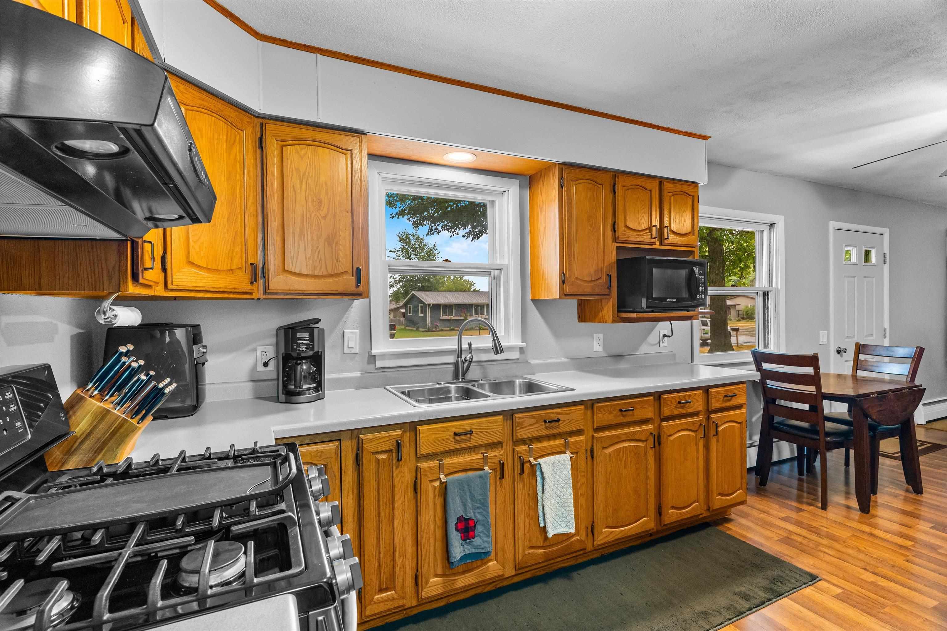 711 E 25TH STREET, Marshfield, Wisconsin 54449, 3 Bedrooms Bedrooms, ,1 BathroomBathrooms,Residential,For Sale,711 E 25TH STREET,22603709