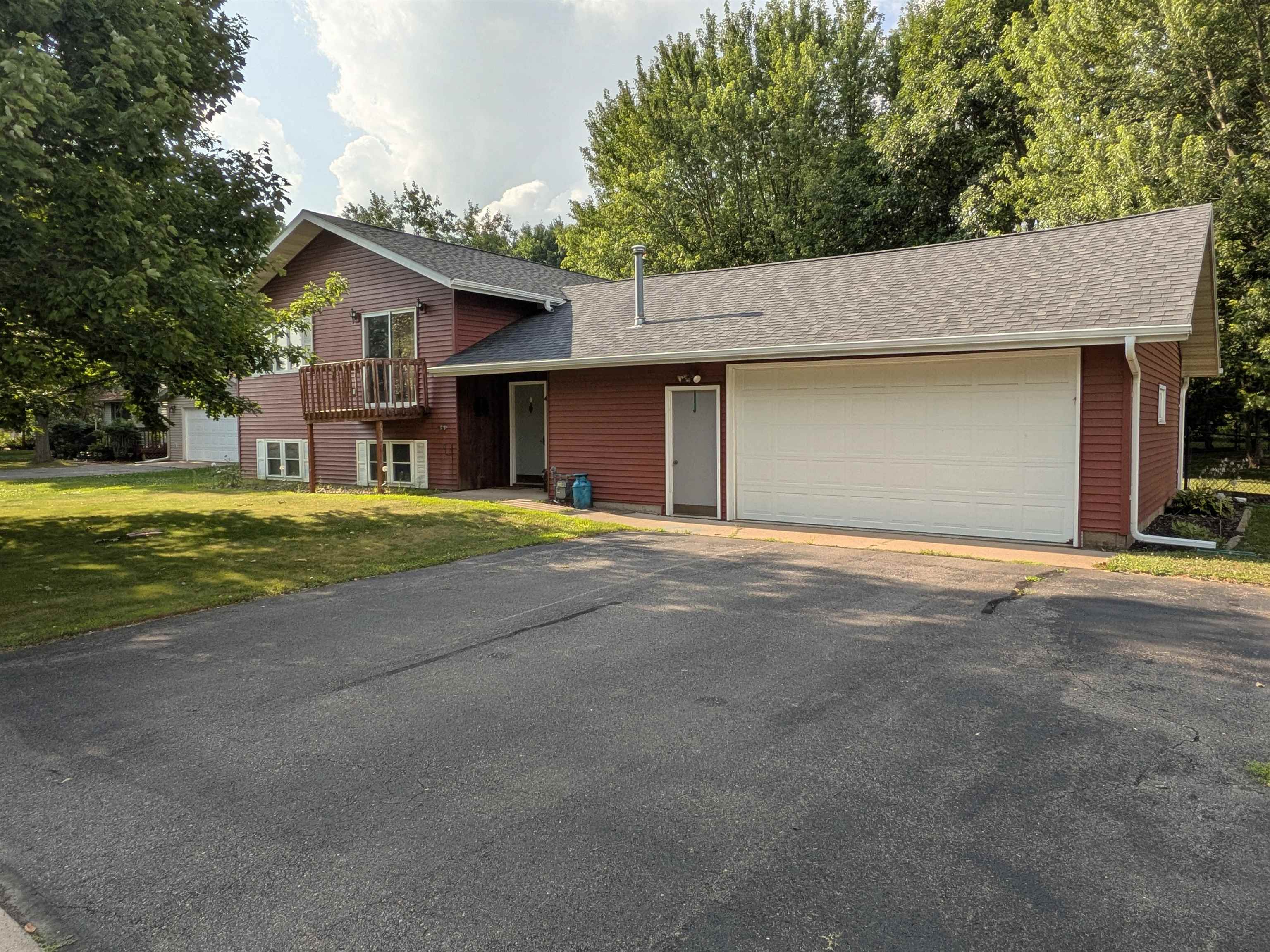 1902 ARTHUR STREET, Merrill, Wisconsin 54452, 4 Bedrooms Bedrooms, ,2 BathroomsBathrooms,Residential,For Sale,1902 ARTHUR STREET,22603710
