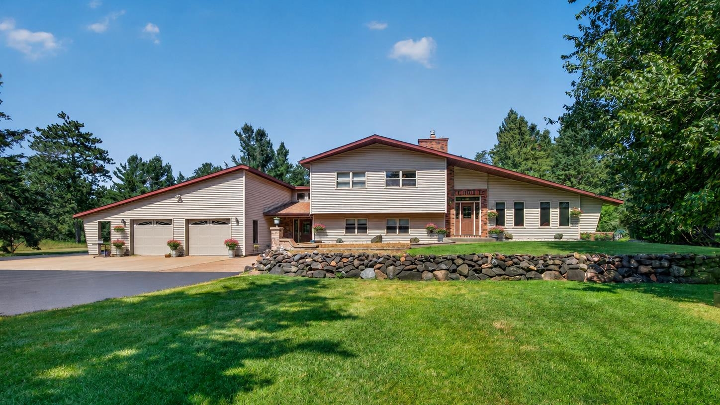 654 BENS LANE, Stevens Point, Wisconsin 54482, 5 Bedrooms Bedrooms, ,3 BathroomsBathrooms,Residential,For Sale,654 BENS LANE,22603711