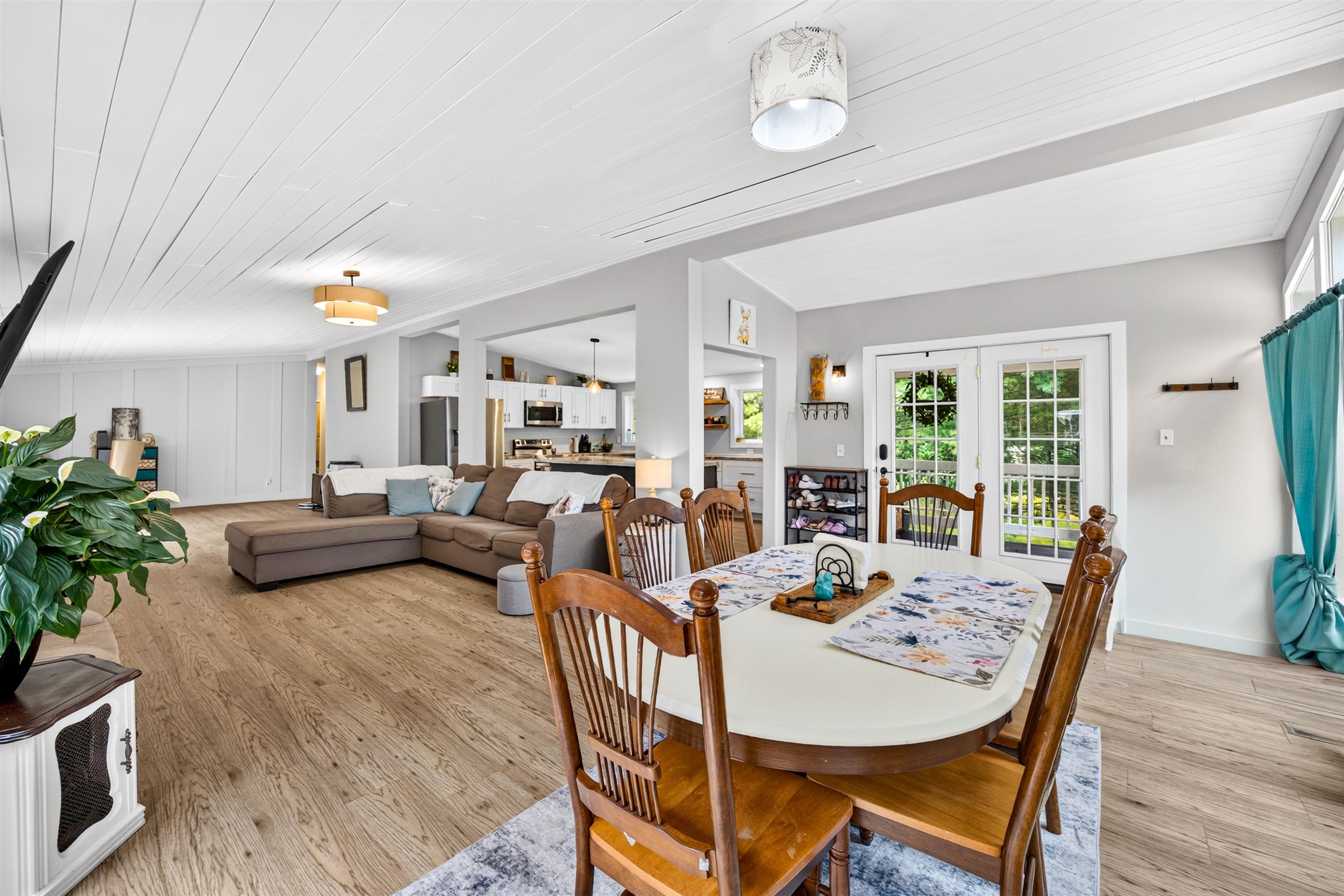 637 HAMPTON TRAIL, Nekoosa, Wisconsin 54457, 3 Bedrooms Bedrooms, ,2 BathroomsBathrooms,Residential,For Sale,637 HAMPTON TRAIL,22603712