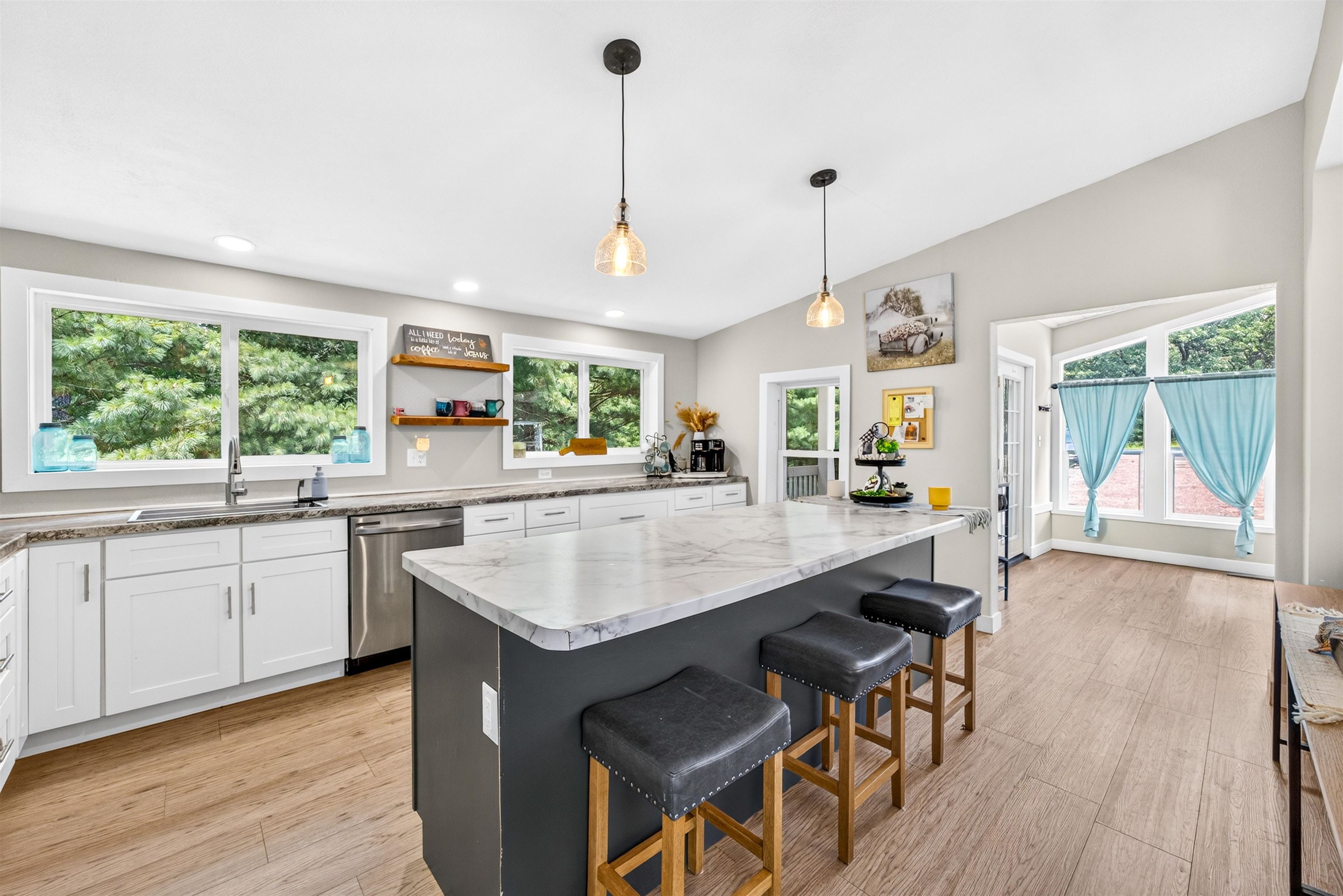 637 HAMPTON TRAIL, Nekoosa, Wisconsin 54457, 3 Bedrooms Bedrooms, ,2 BathroomsBathrooms,Residential,For Sale,637 HAMPTON TRAIL,22603712