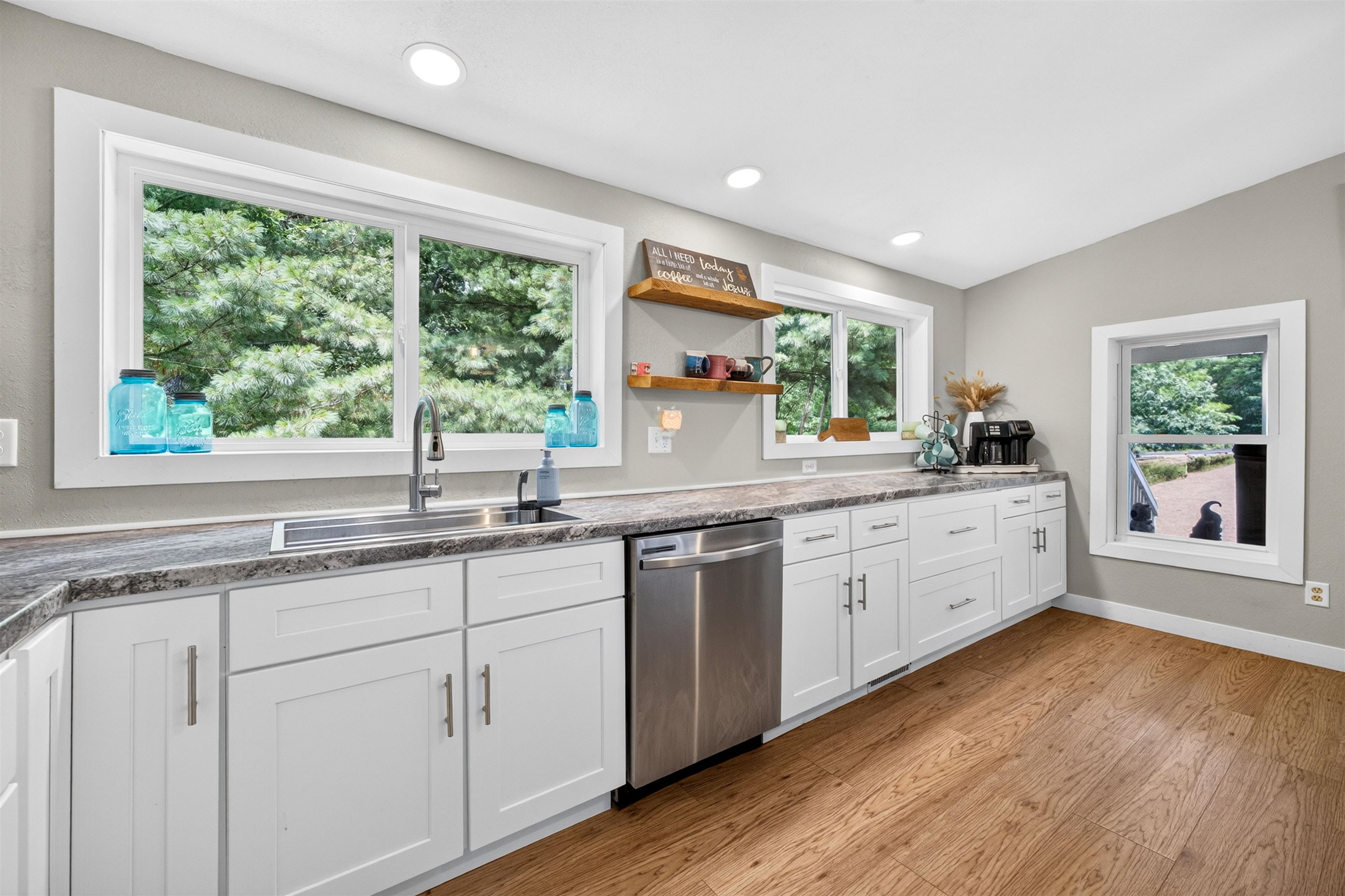 637 HAMPTON TRAIL, Nekoosa, Wisconsin 54457, 3 Bedrooms Bedrooms, ,2 BathroomsBathrooms,Residential,For Sale,637 HAMPTON TRAIL,22603712