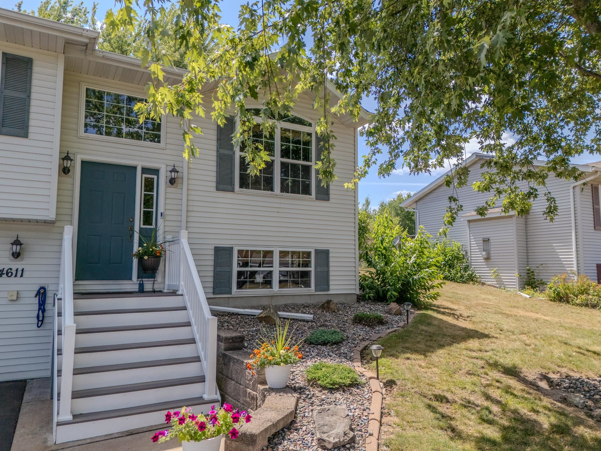 4611 HOLLY AVENUE, Weston, Wisconsin 54476, 2 Bedrooms Bedrooms, ,2 BathroomsBathrooms,Residential,For Sale,4611 HOLLY AVENUE,22603713