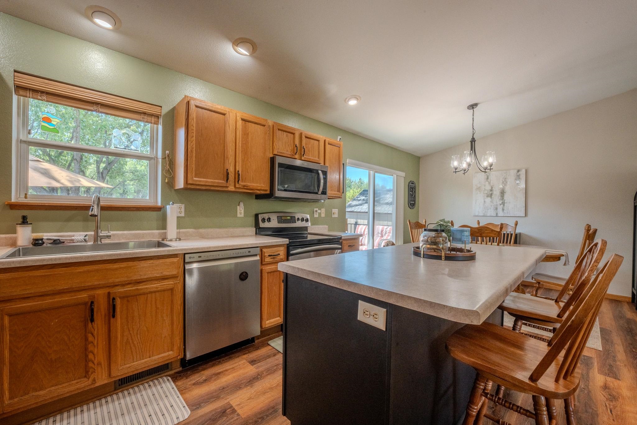 4611 HOLLY AVENUE, Weston, Wisconsin 54476, 2 Bedrooms Bedrooms, ,2 BathroomsBathrooms,Residential,For Sale,4611 HOLLY AVENUE,22603713